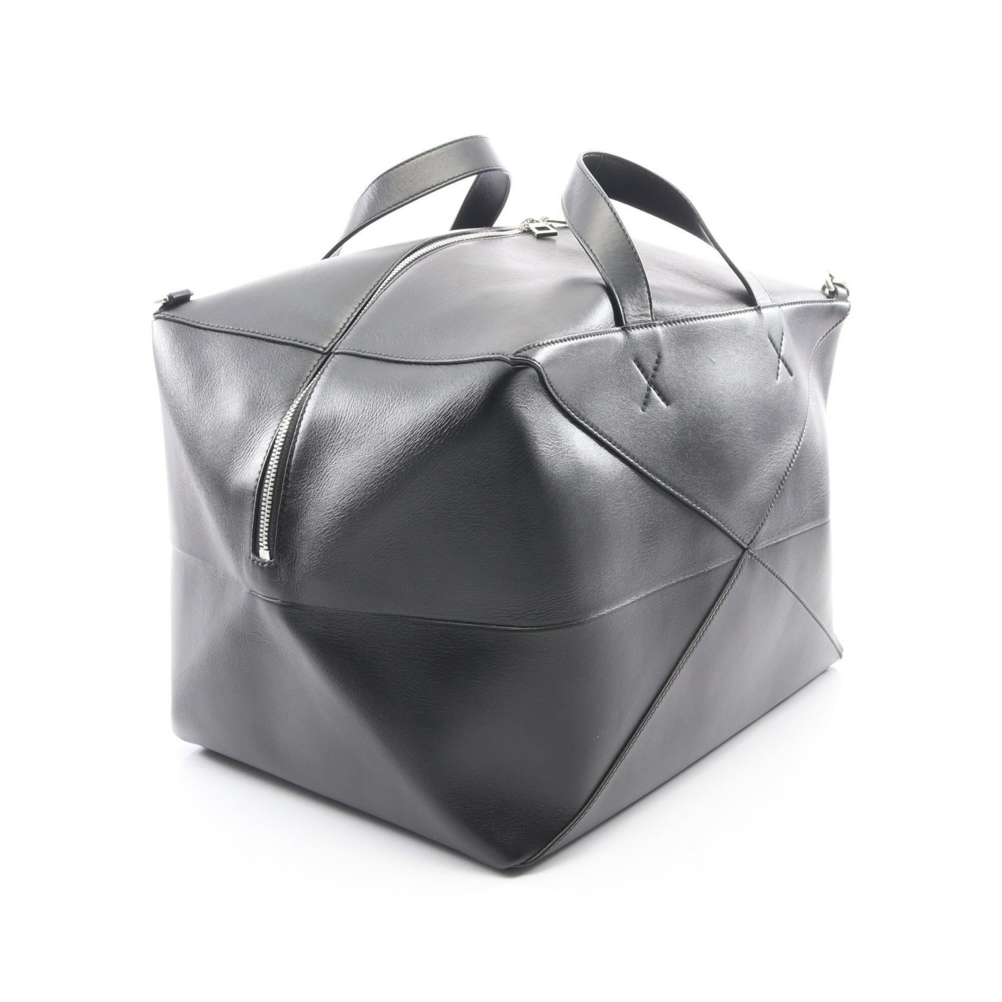 Loewe Black Leather Boston Bag Handbag (Pre-Owned)
