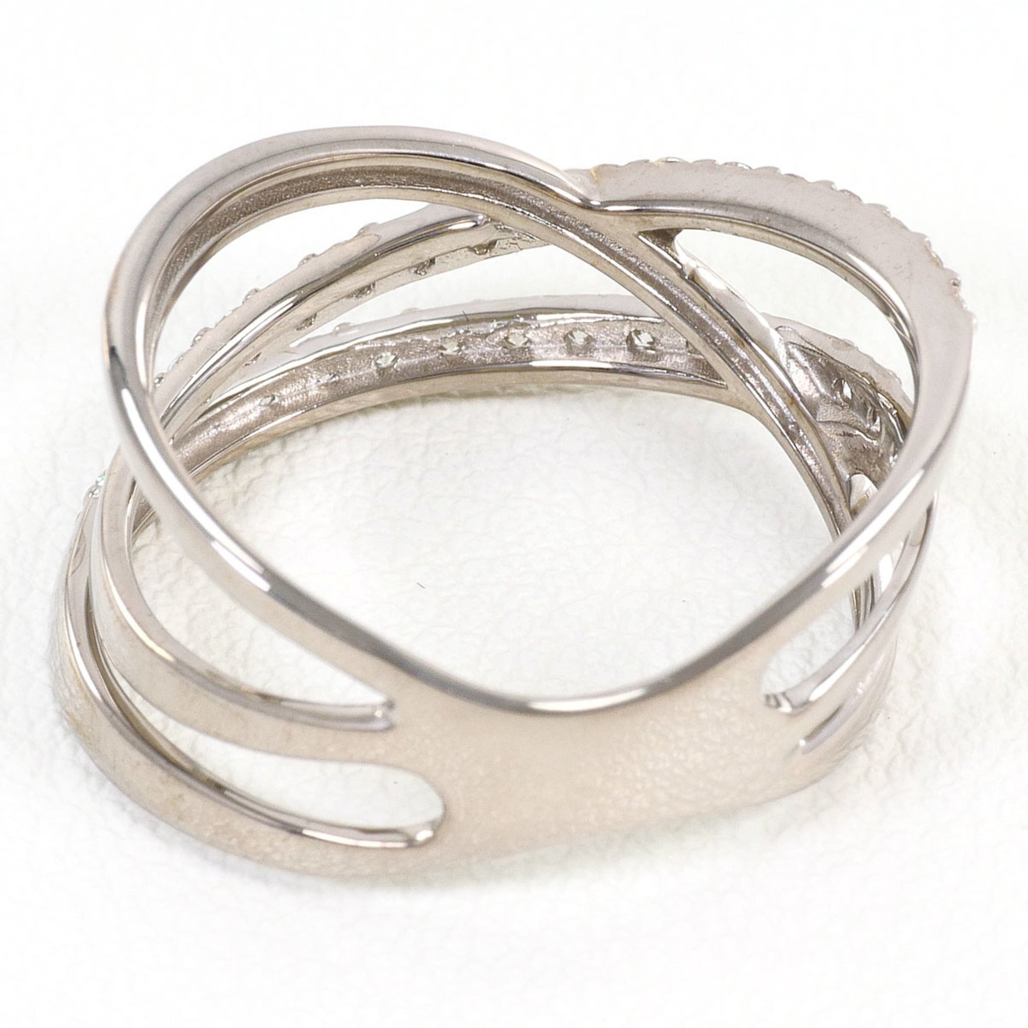 Unbranded White Gold White Gold (18K) Band Ring (Pre-Owned)