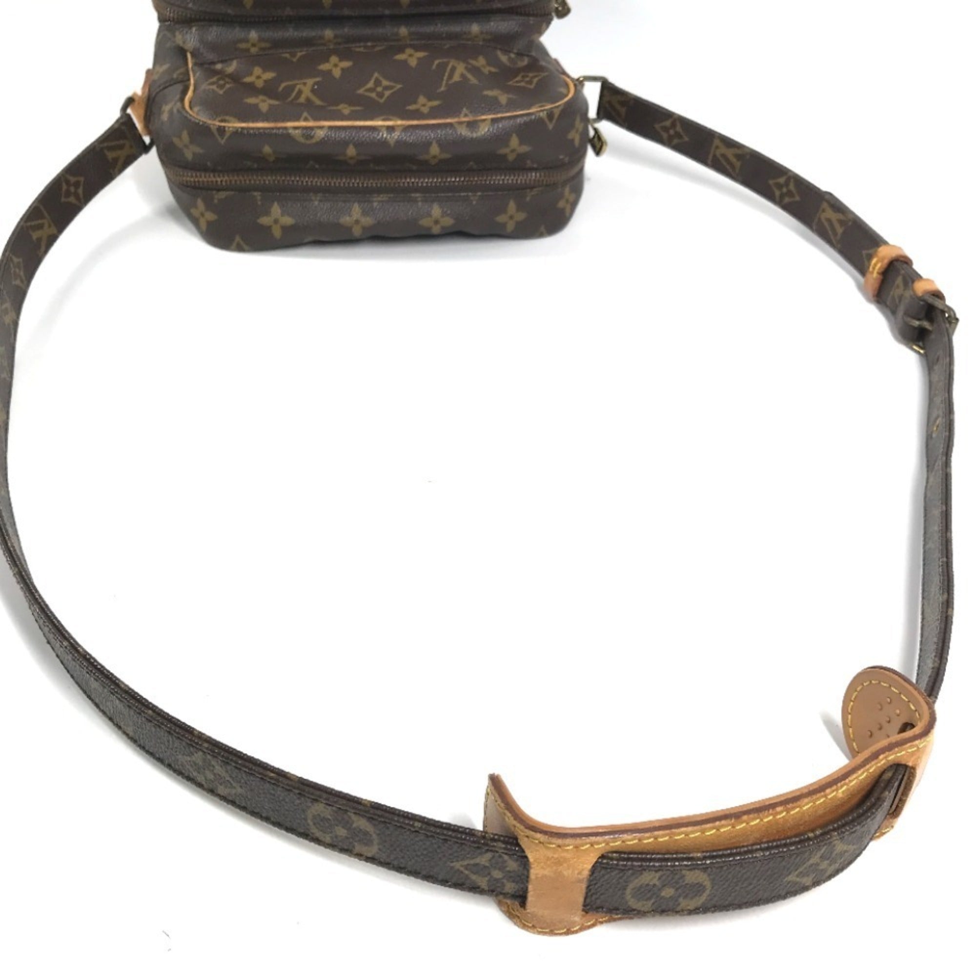 Louis Vuitton Brown Monogram Monogram Pochette Shoulder Bag (Pre-Owned)