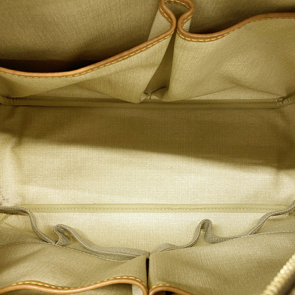 Louis Vuitton Brown Handbag (Pre-Owned)