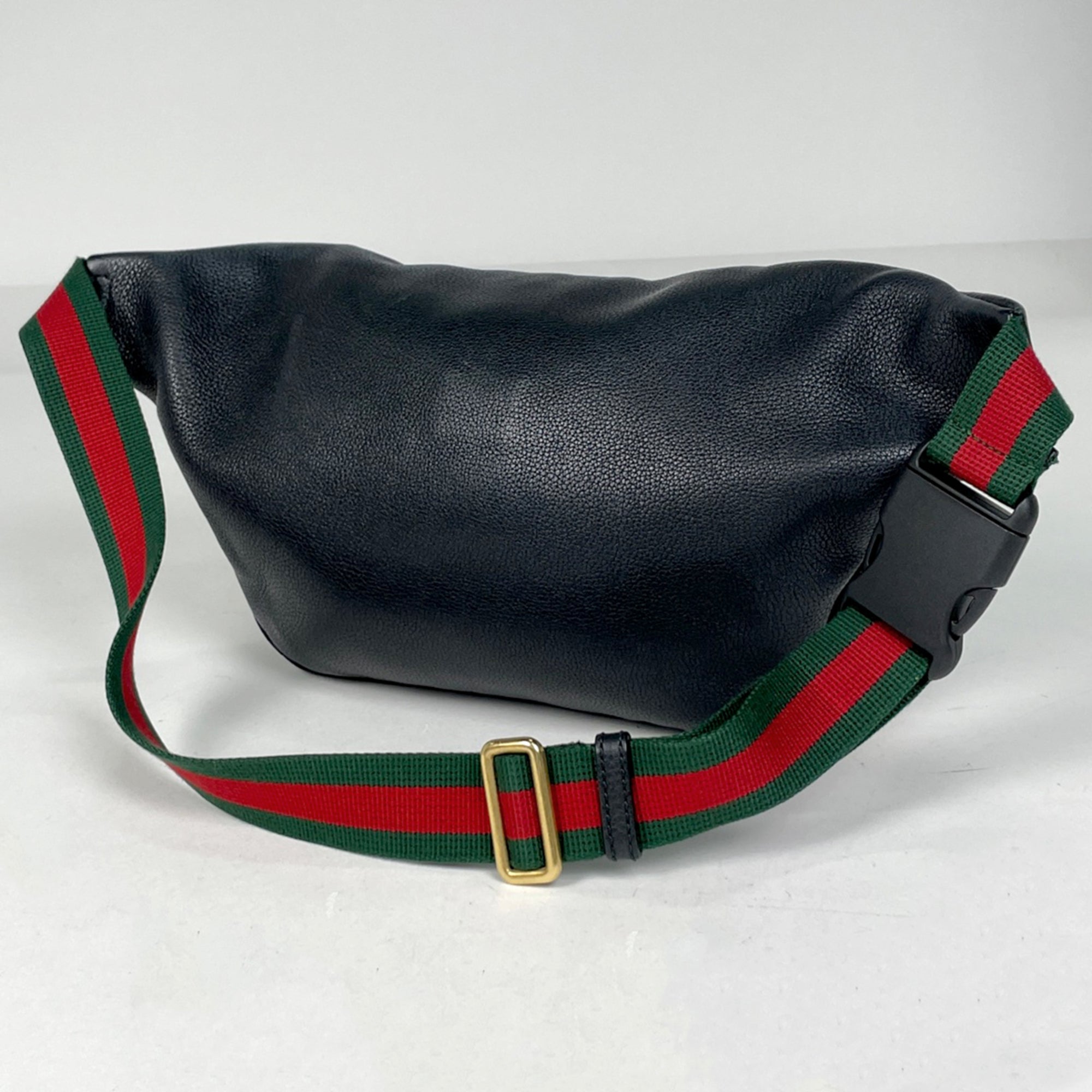 Gucci Black Leather Fanny Pack (Pre-Owned)