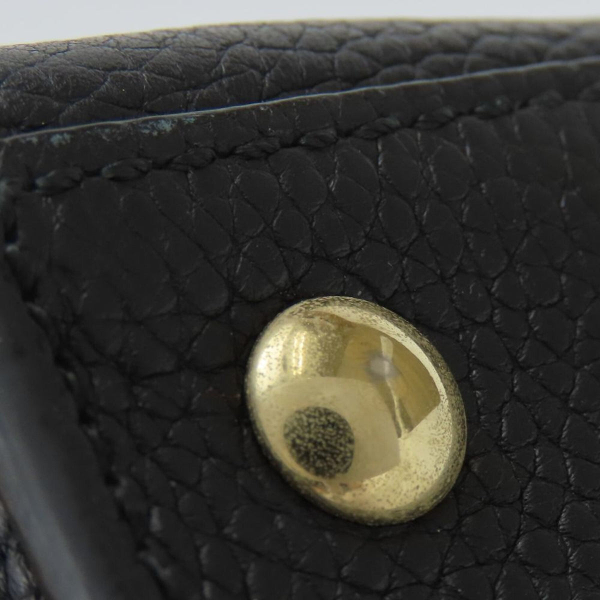 Salvatore Ferragamo Gancini Black Leather Handbag Shoulder Bag (Pre-Owned)