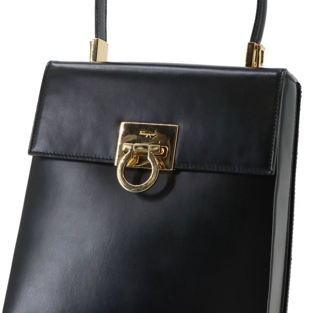 Salvatore Ferragamo Black Leather Handbag (Pre-Owned)