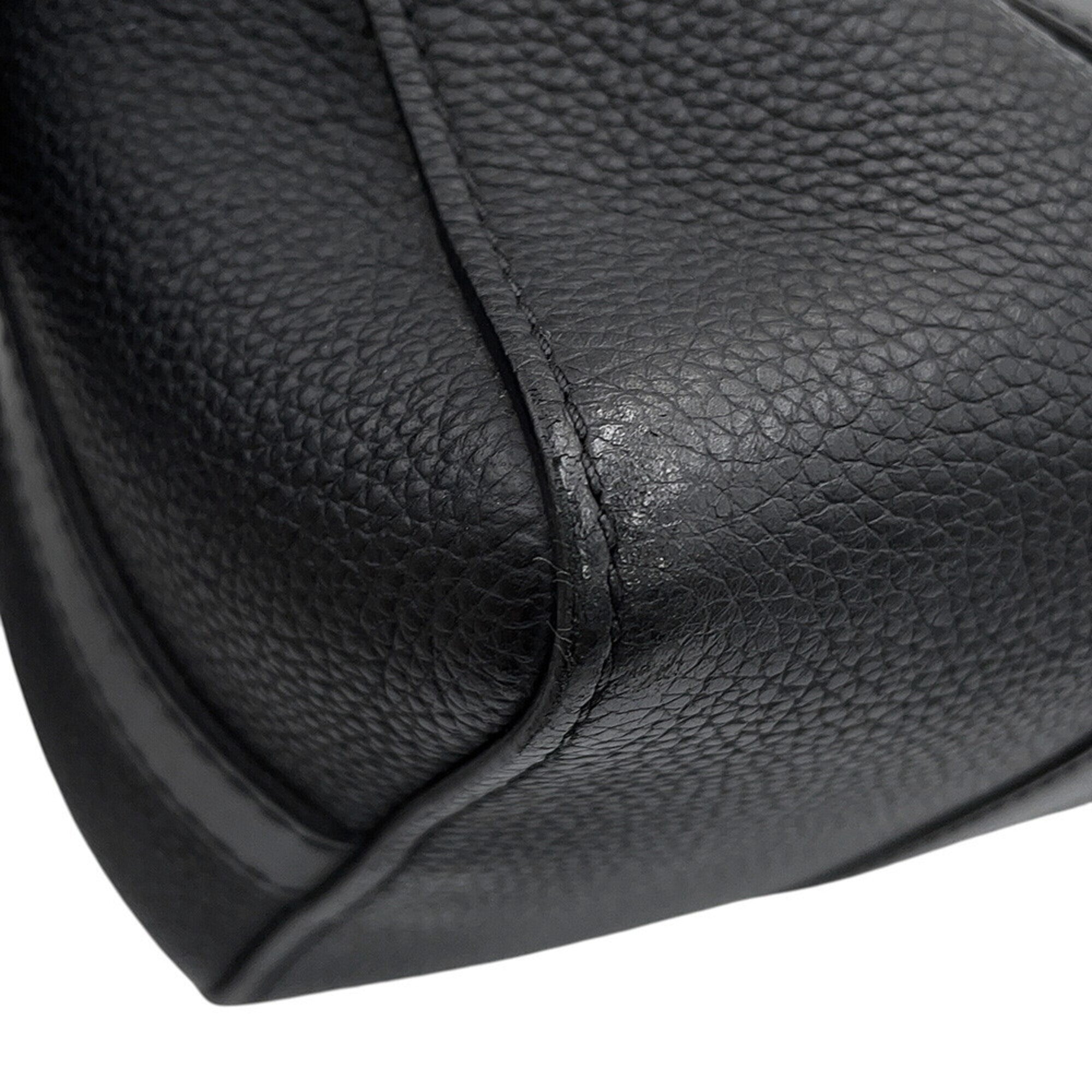 Louis Vuitton Noir Leather Shoulder Bag (Pre-Owned)