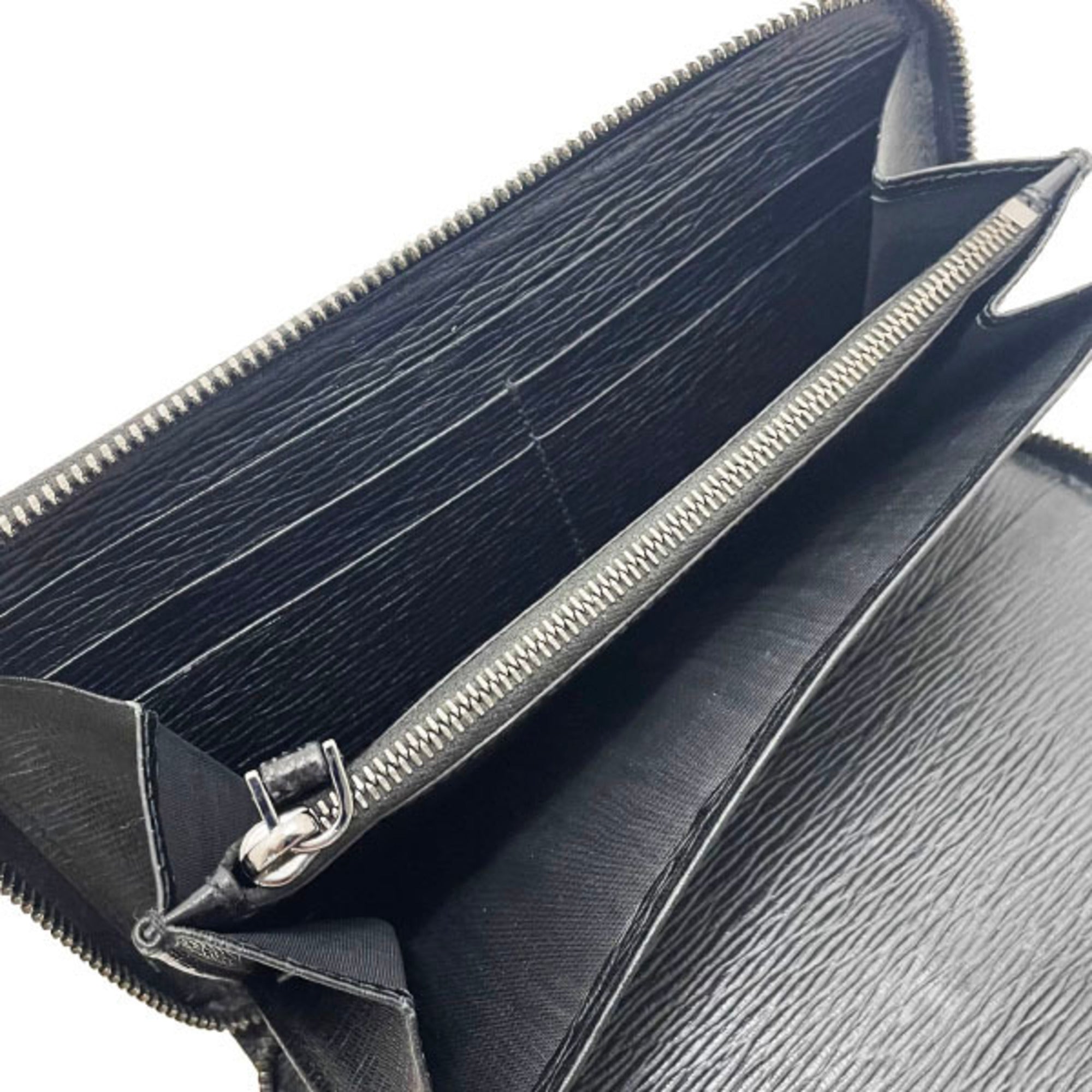 Salvatore Ferragamo Black Leather Long Wallet (Bi-Fold) (Pre-Owned)