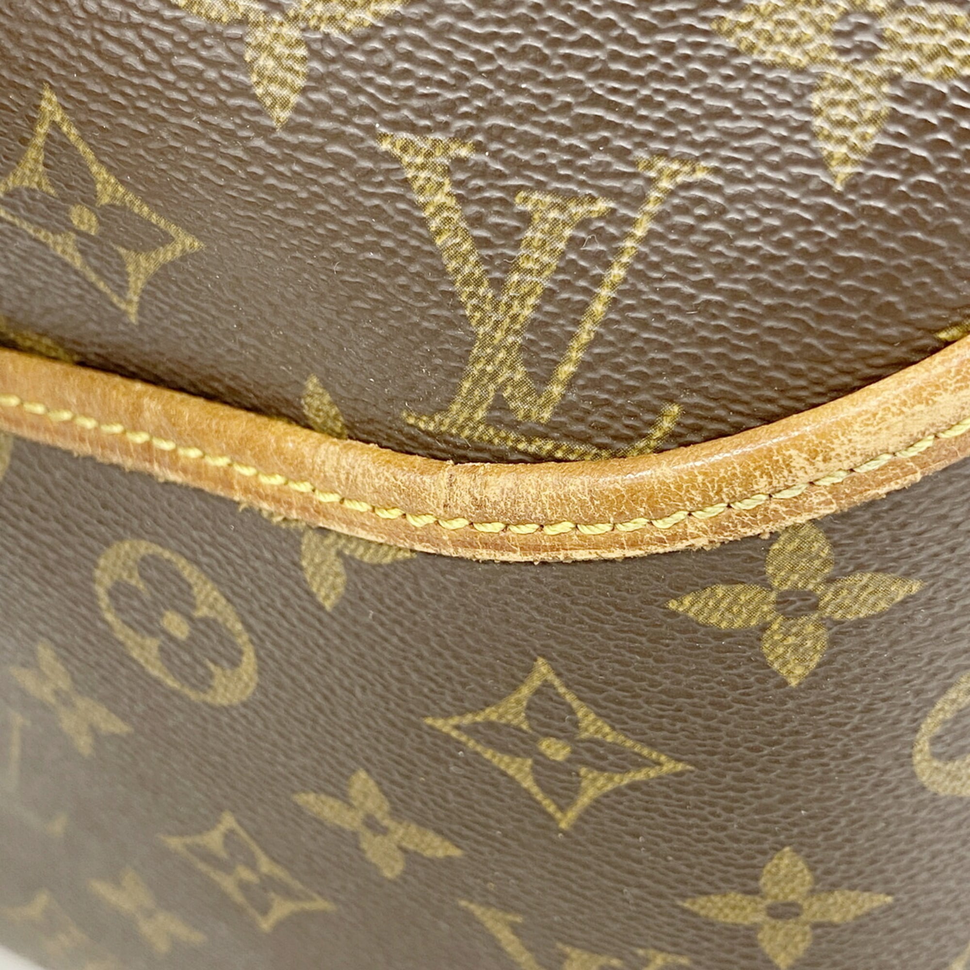 Louis Vuitton Brown Handbag (Pre-Owned)