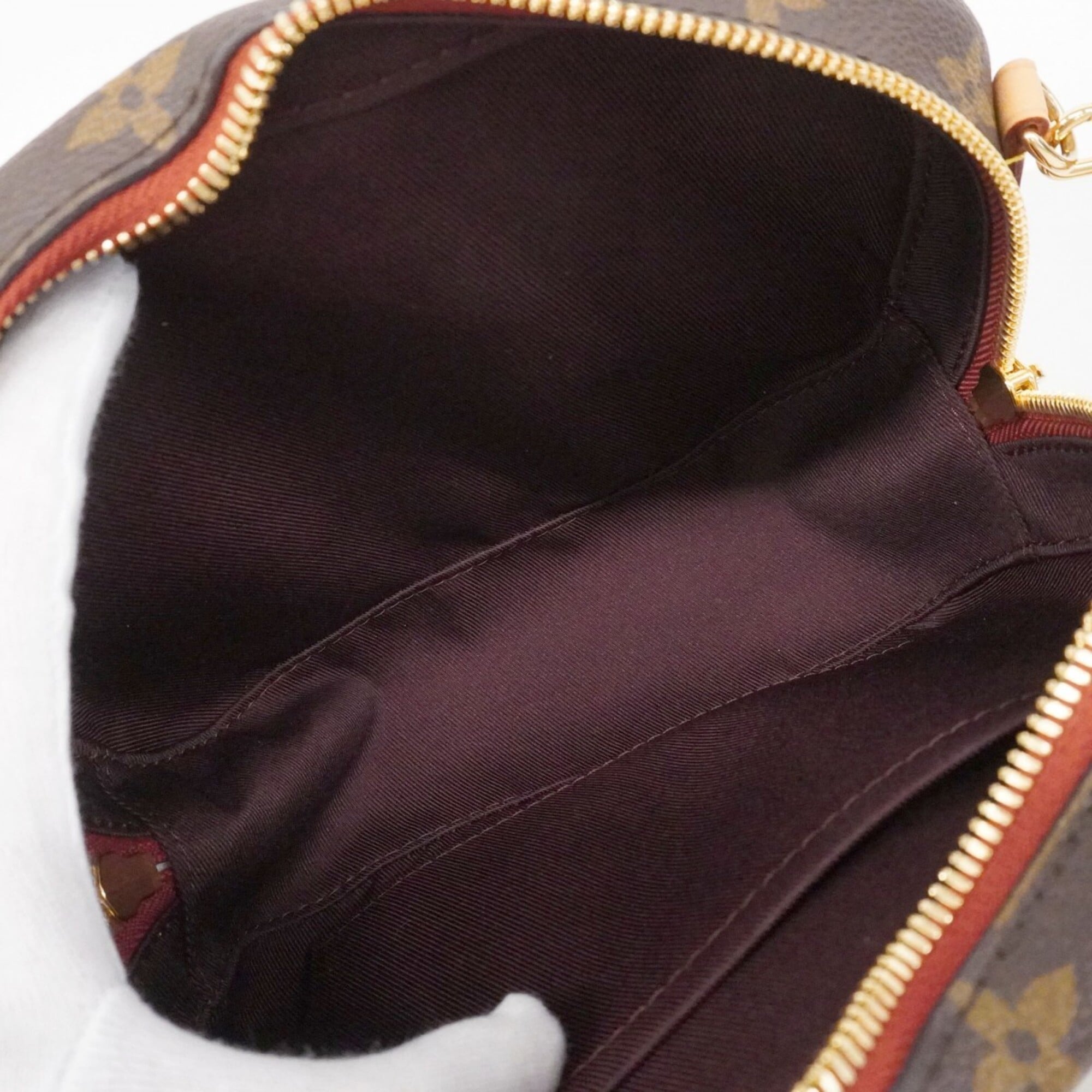 Louis Vuitton Brown Shoulder Bag (Pre-Owned)