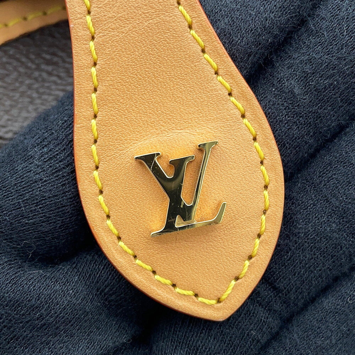 Louis Vuitton Monogram Brown Monogram Shoulder Bag (Pre-Owned)
