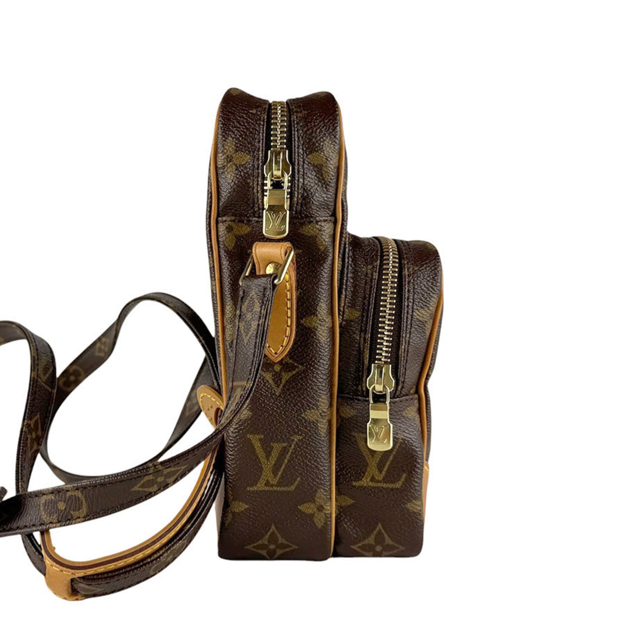 Louis Vuitton Brown Monogram Monogram Shoulder Bag (Pre-Owned)