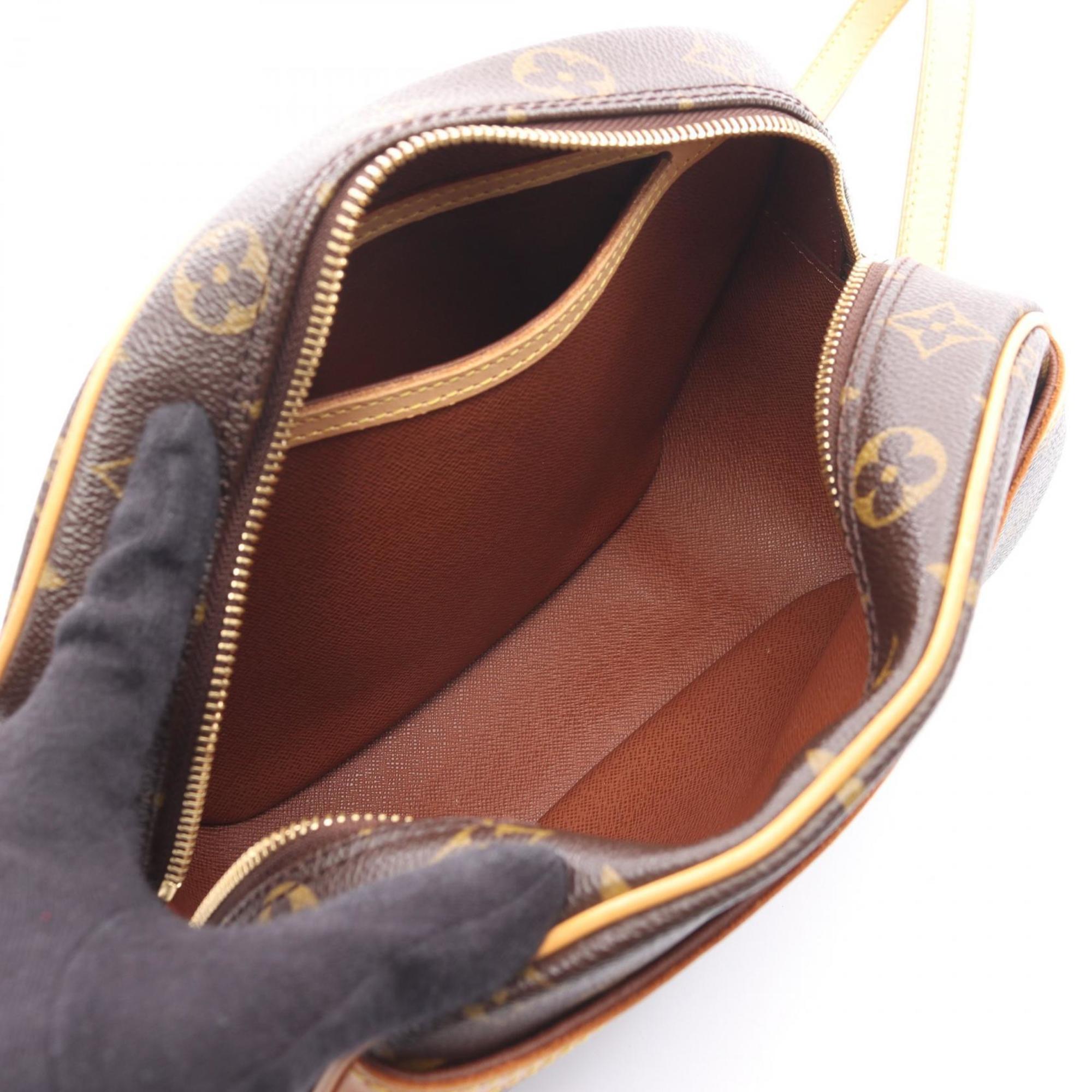 Louis Vuitton Brown Coated Canvas Monogram Pvc Leather Shoulder Bag (Pre-Owned)