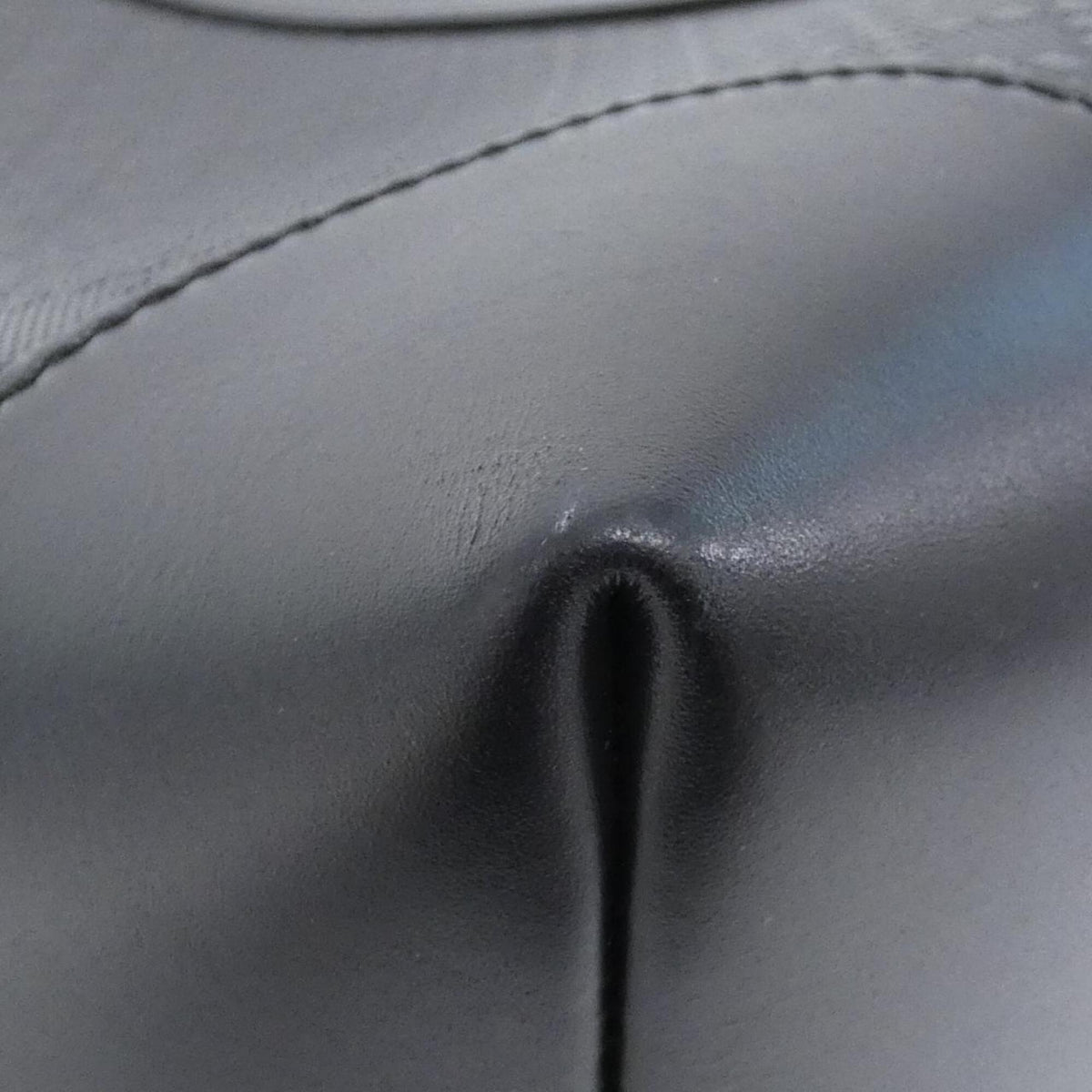 Gucci Black Leather Handbag (Pre-Owned)