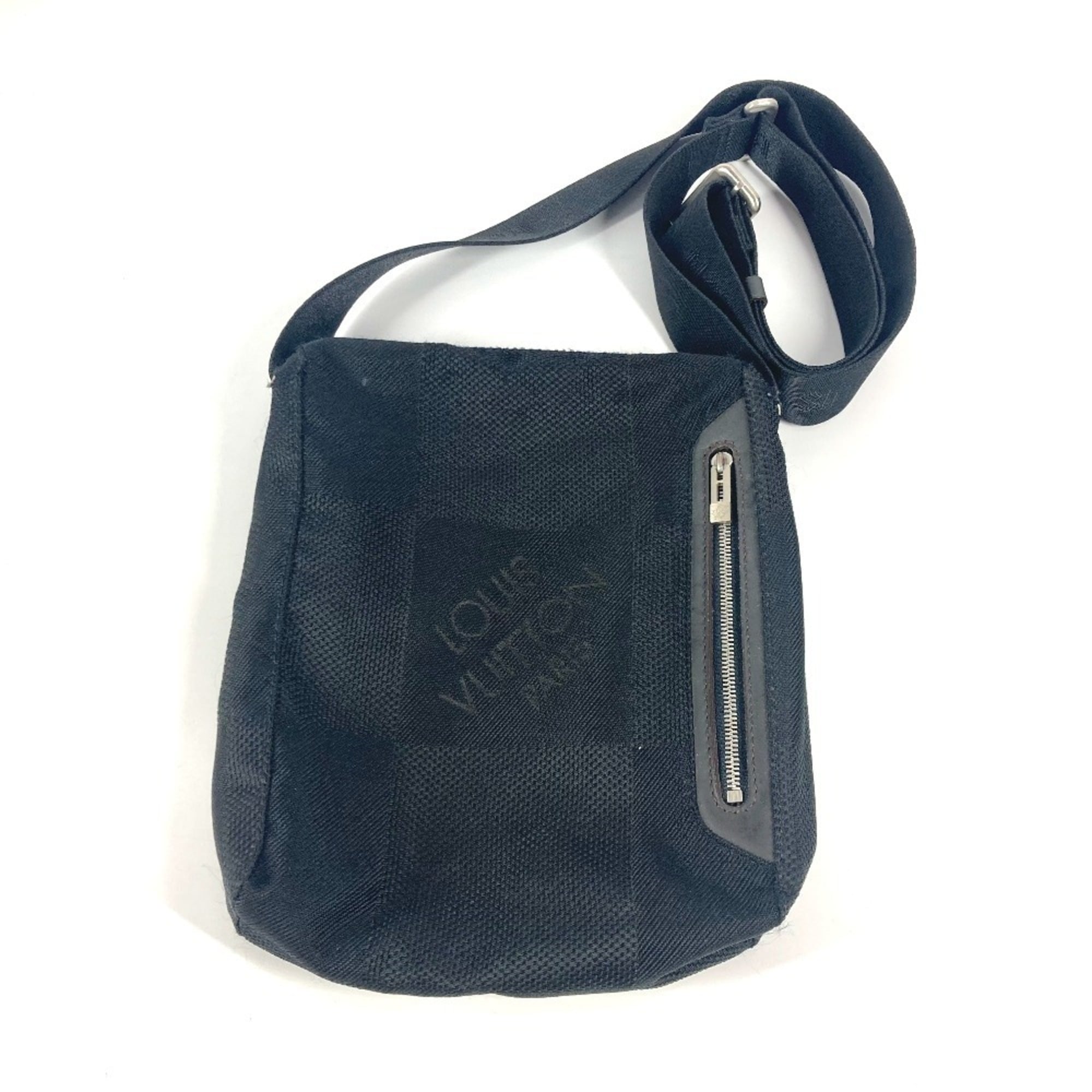 Louis Vuitton Black Noir Damier Geant Pochette Shoulder Bag (Pre-Owned)