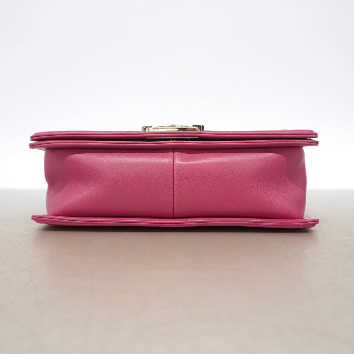 Chanel Pink Leather Shoulder Bag (Pre-Owned)