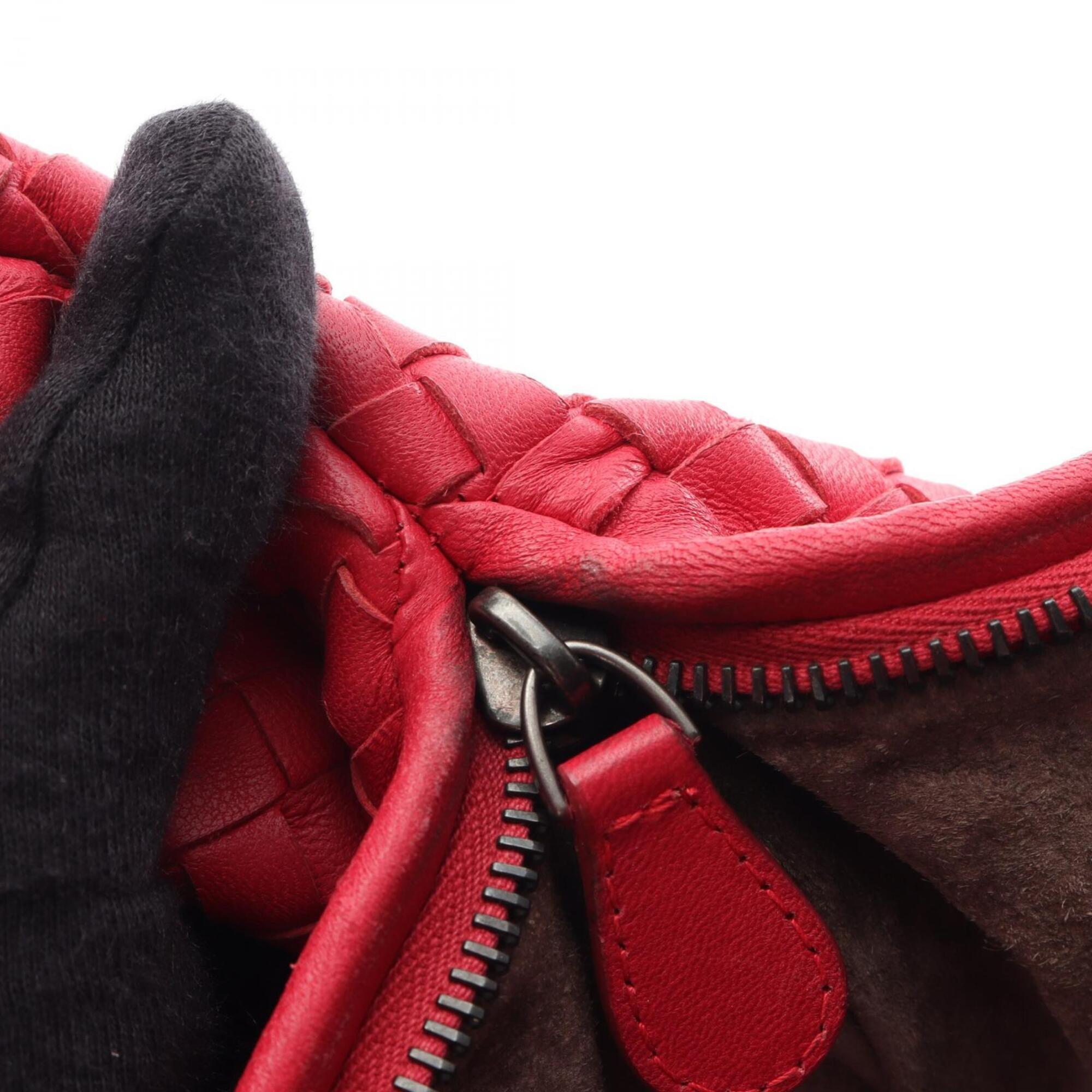 Bottega Veneta Pink Red Color Leather Handbag (Pre-Owned)