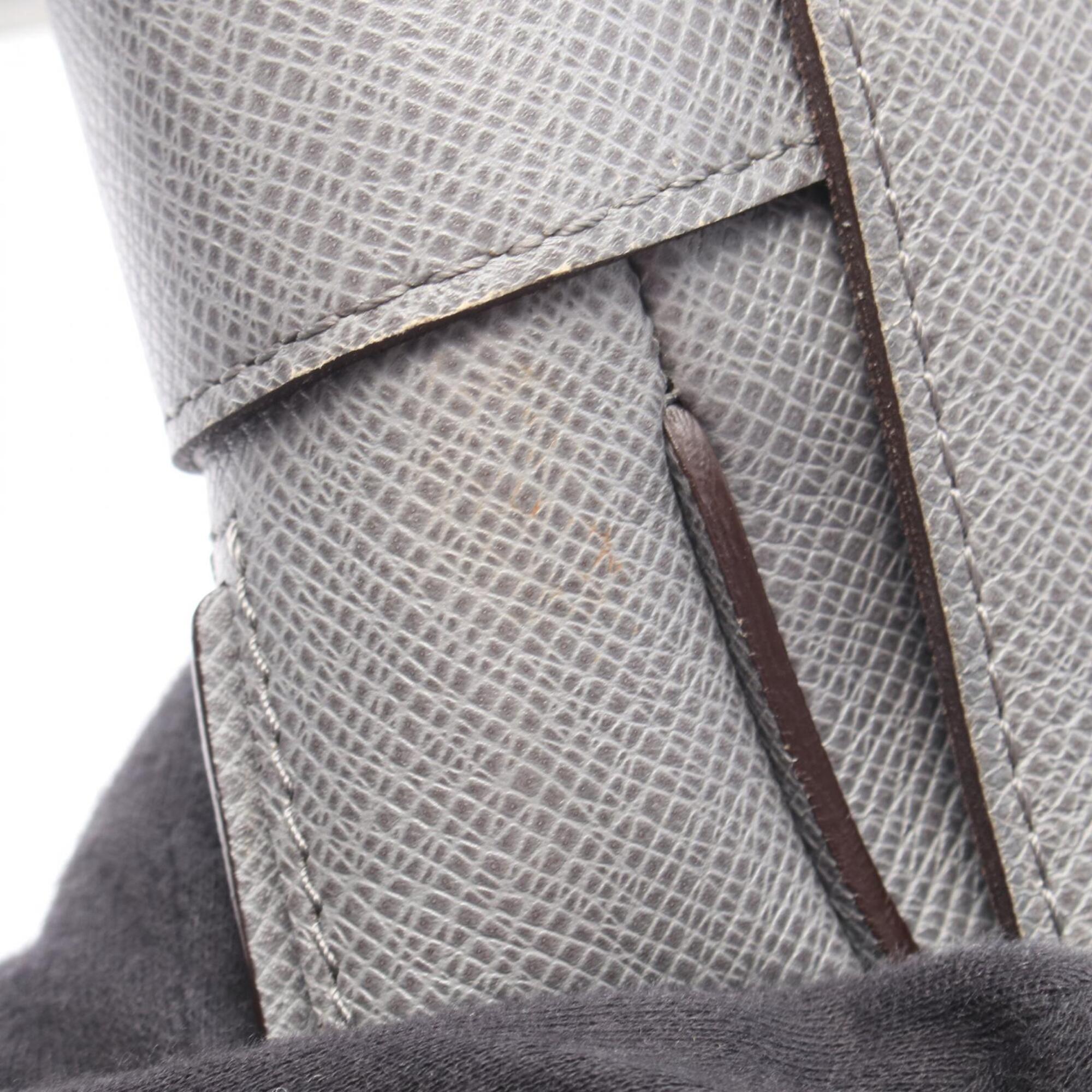 Louis Vuitton Gray Taiga Leather Handbag Shoulder Bag (Pre-Owned)