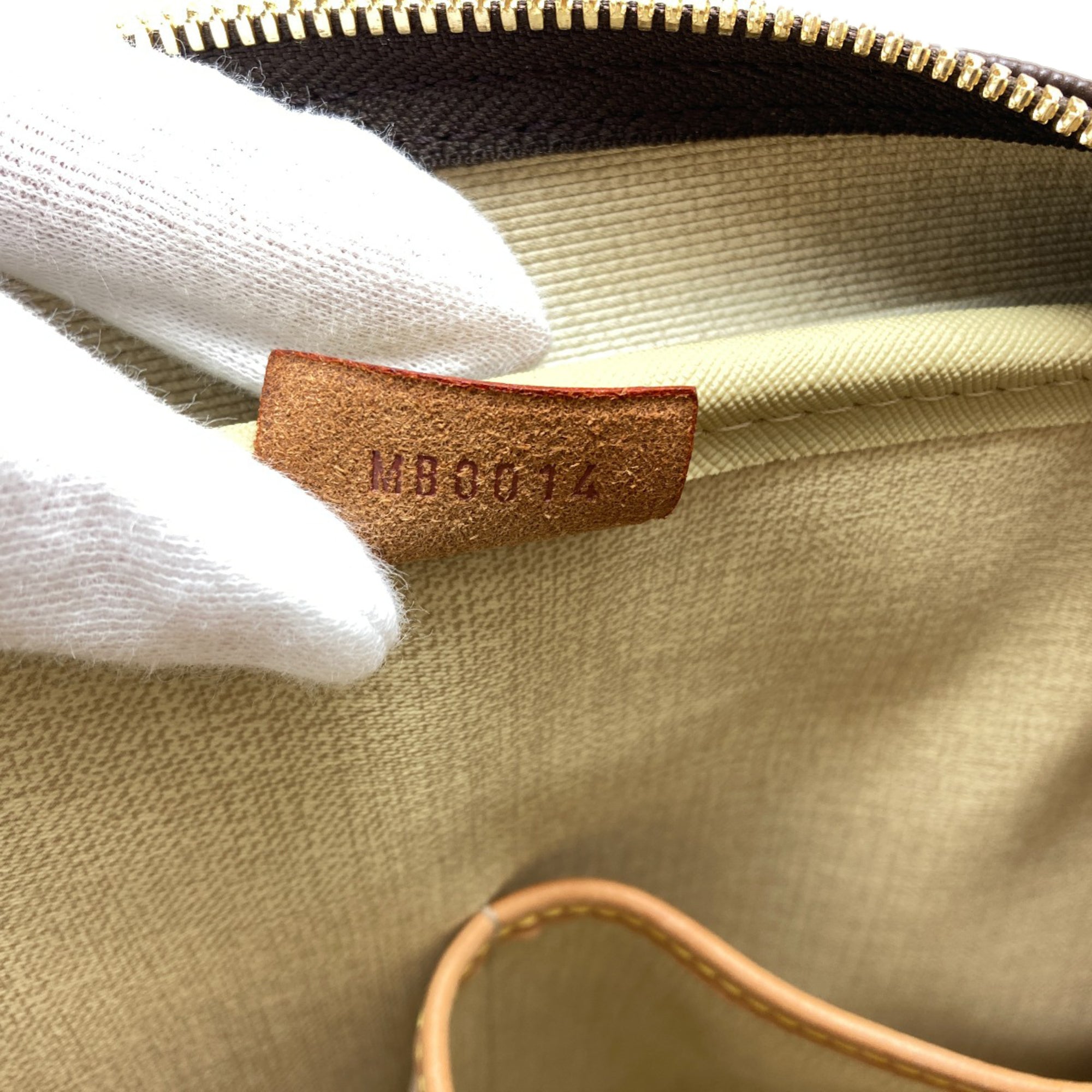 Louis Vuitton Monogram Monogram Monogram Handbag (Pre-Owned)