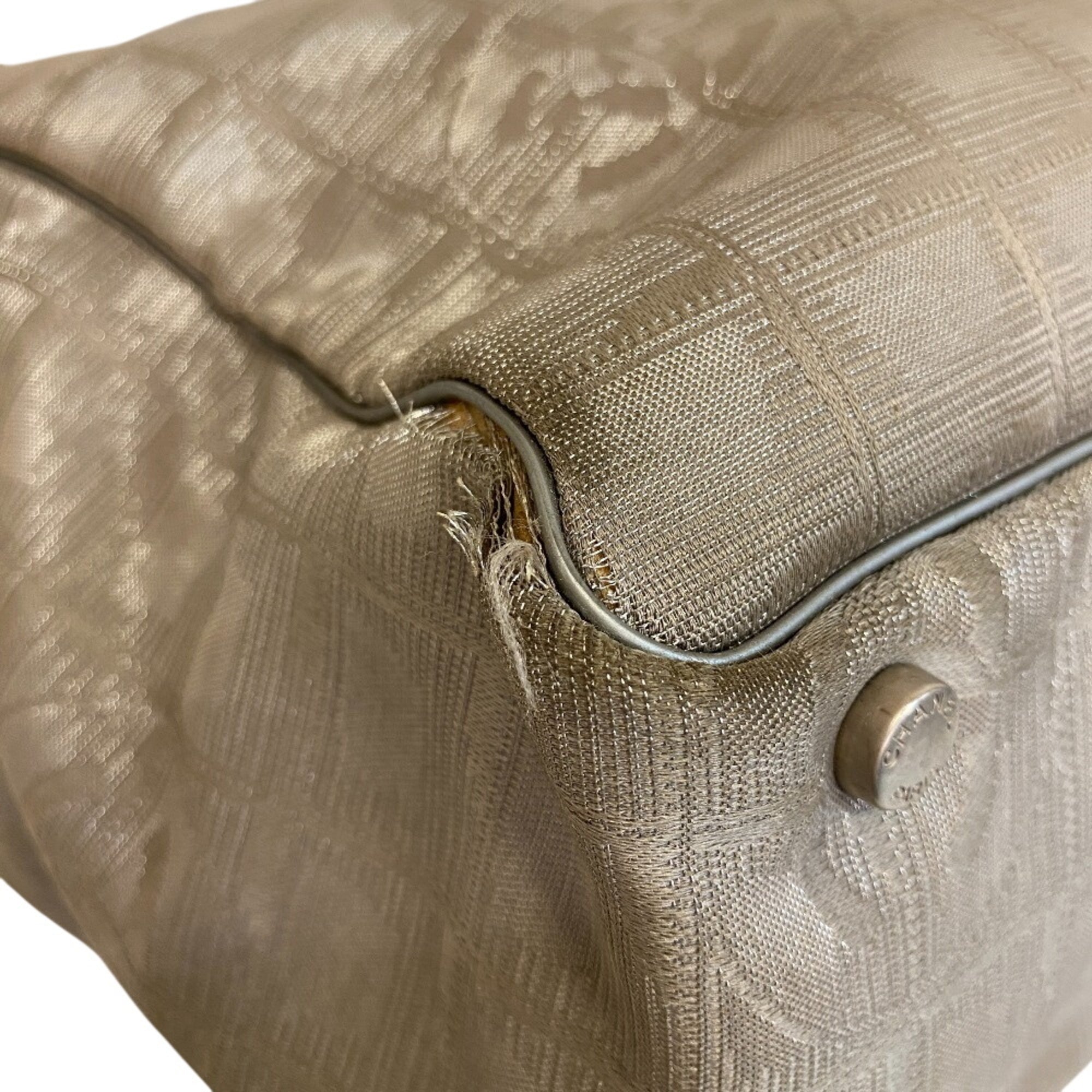 Chanel Silver Canvas Tote Bag (Pre-Owned)