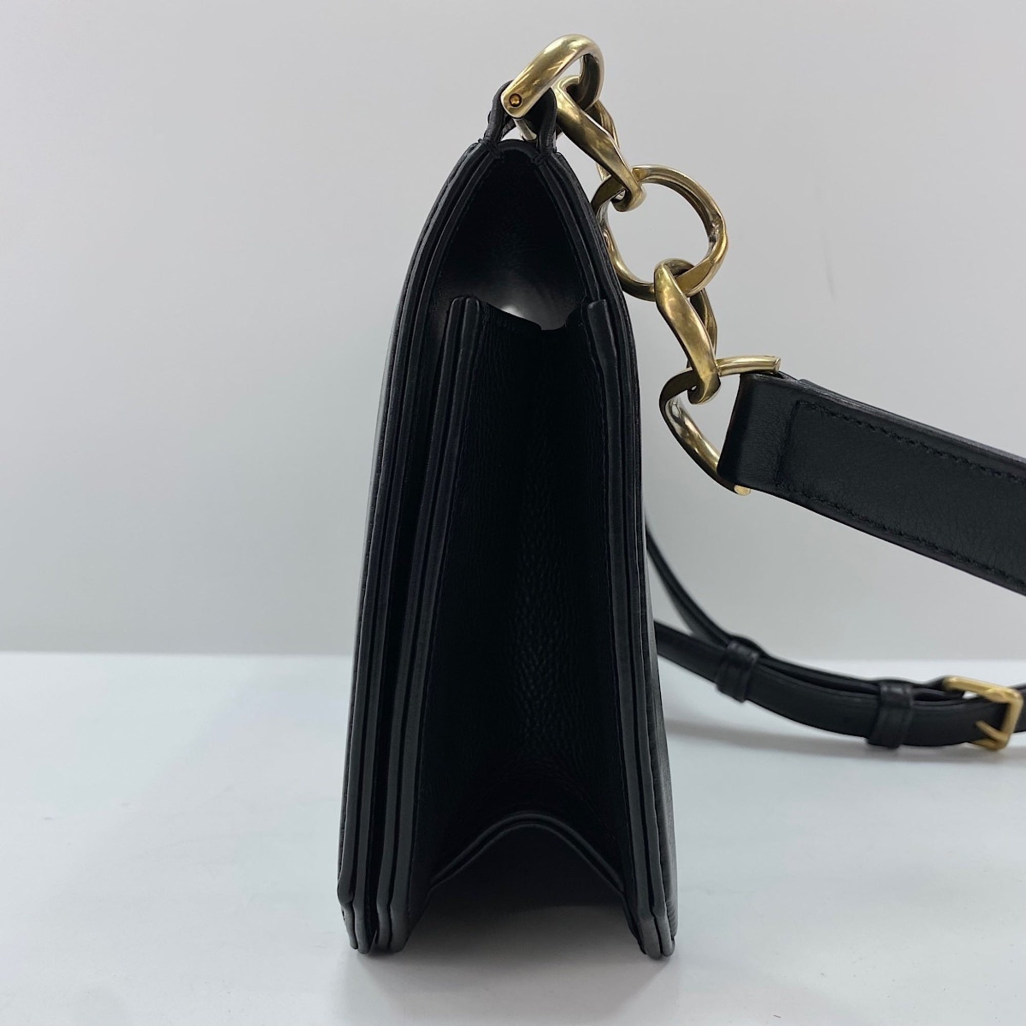 Chanel Matelasse Black Shoulder Bag (Pre-Owned)