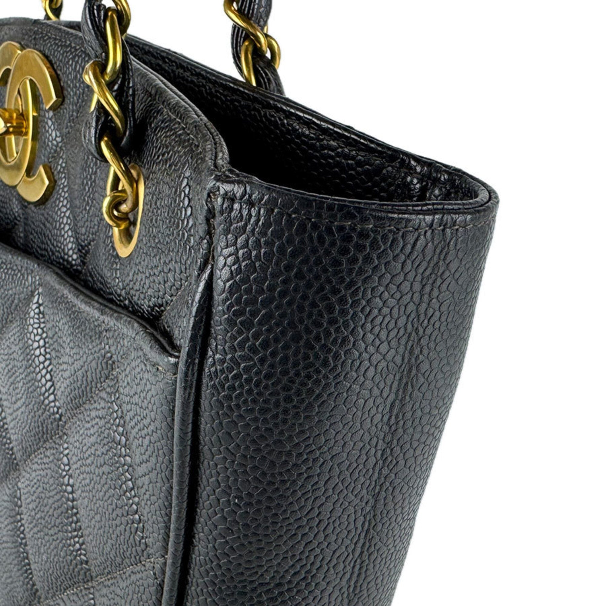 Chanel Black Grained Calfskin Shoulder Bag (Pre-Owned)