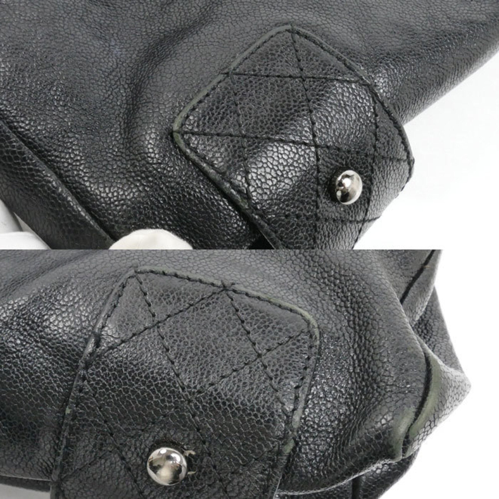 Chanel Black Grained Calfskin Shoulder Bag (Pre-Owned)
