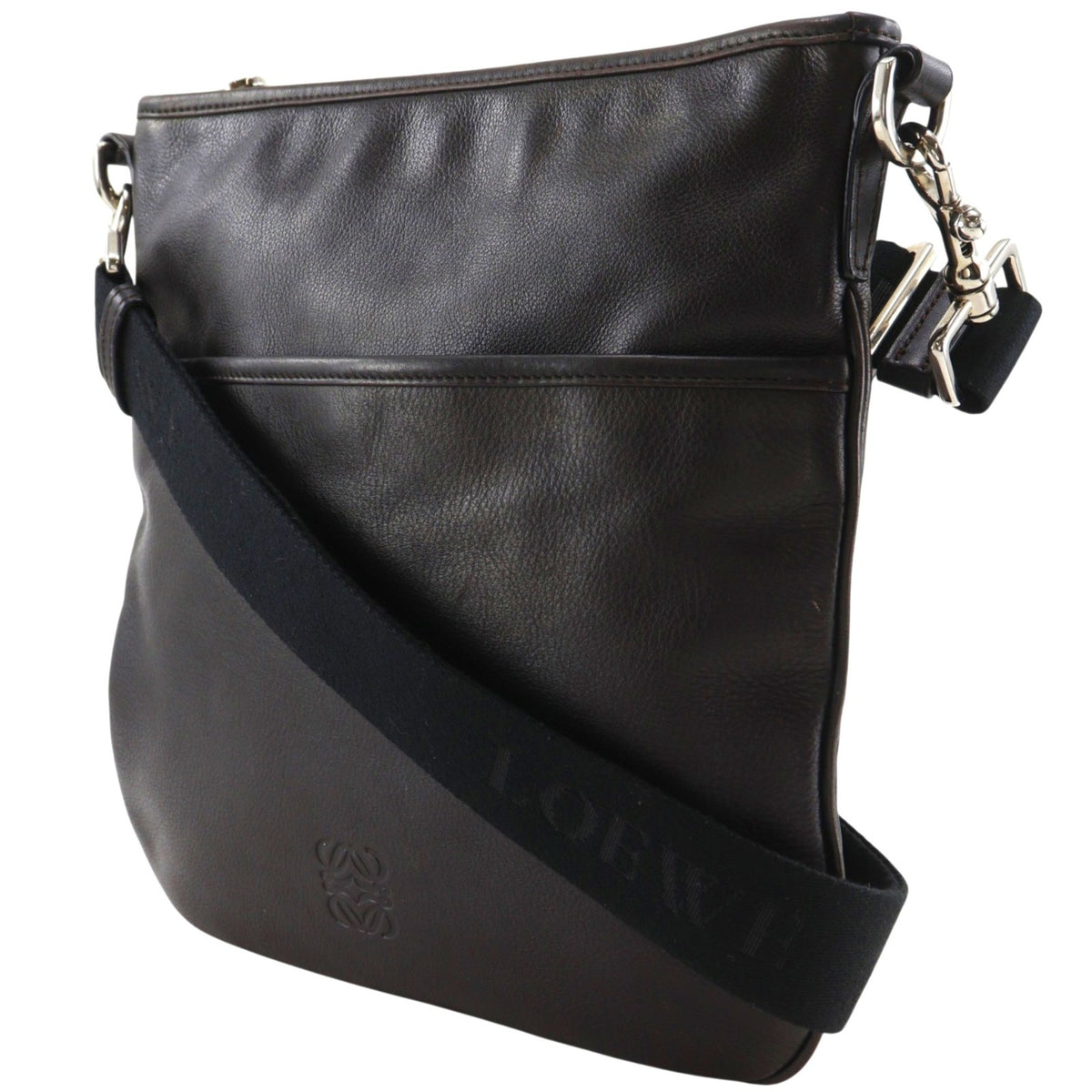 Loewe Black Leather Shoulder Bag (Pre-Owned)