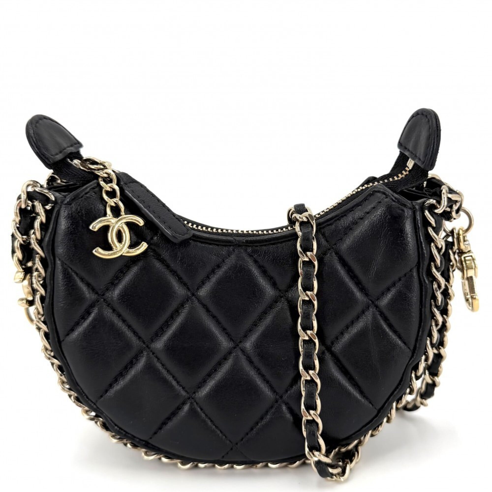 Chanel Black Leather Shoulder Bag (Pre-Owned)