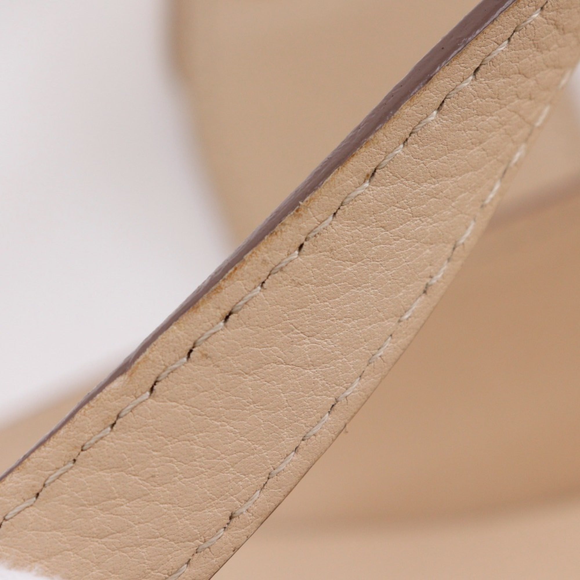 Louis Vuitton Mahina Beige Opal Mahina Leather Handbag (Pre-Owned)