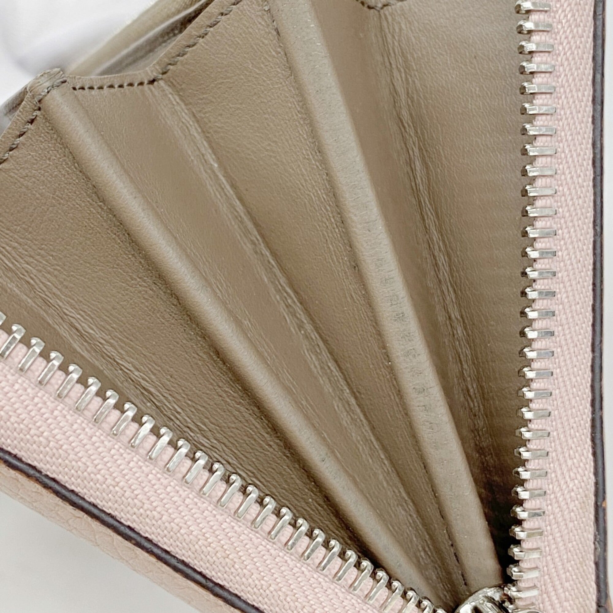Louis Vuitton Magnolia Long Wallet (Bi-Fold) (Pre-Owned)