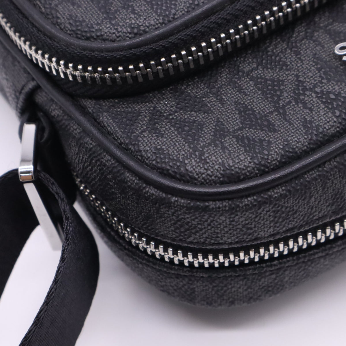 Michael Kors Black Gray Coated Canvas Shoulder Bag (Pre-Owned)