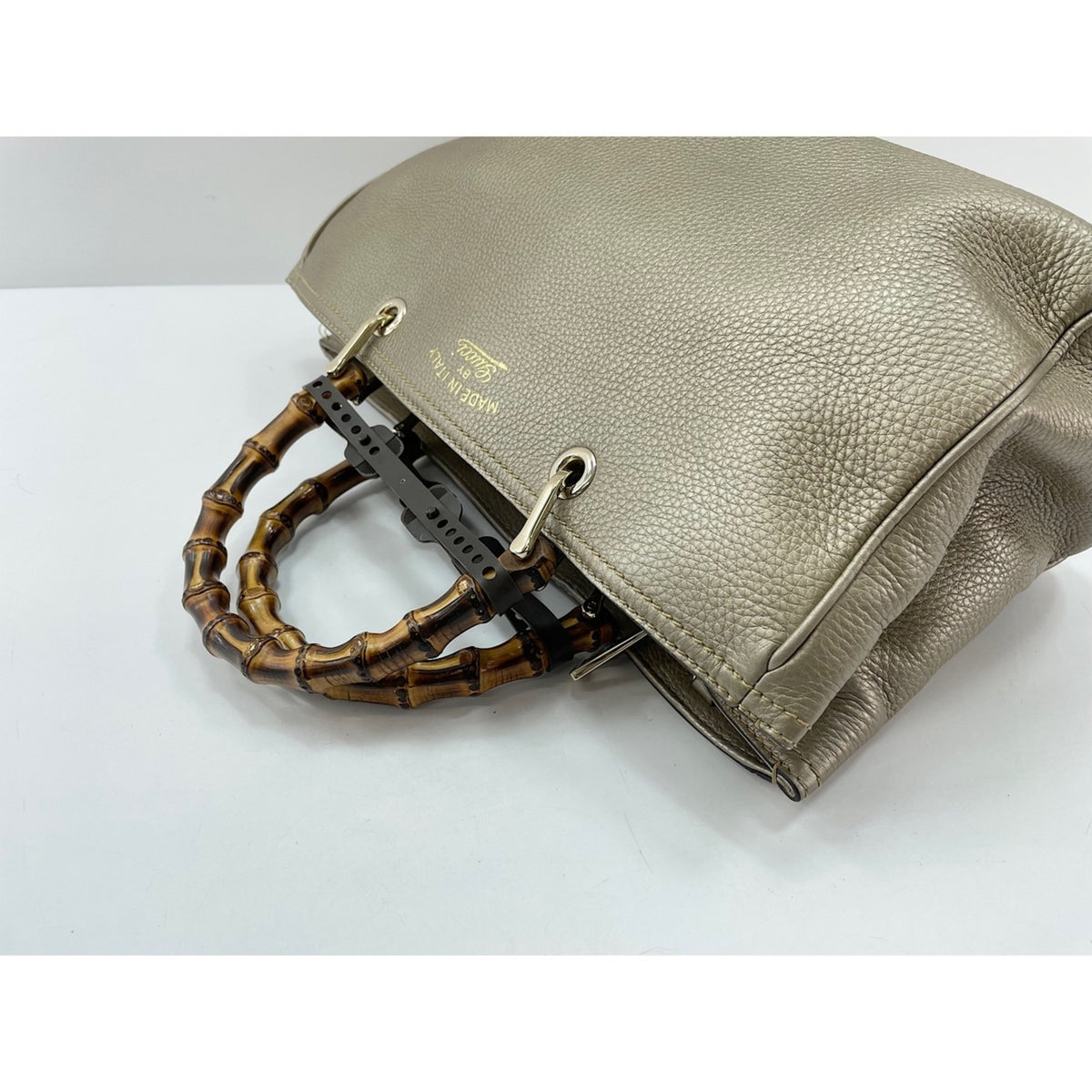 Gucci Gold Handbag (Pre-Owned)