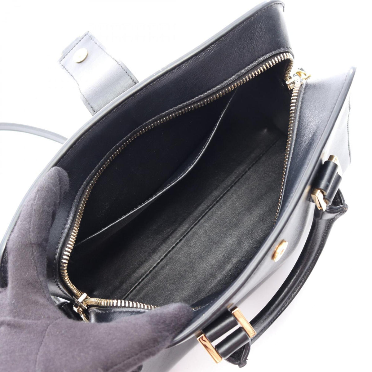 Yves Saint Laurent Black Leather Handbag (Pre-Owned)