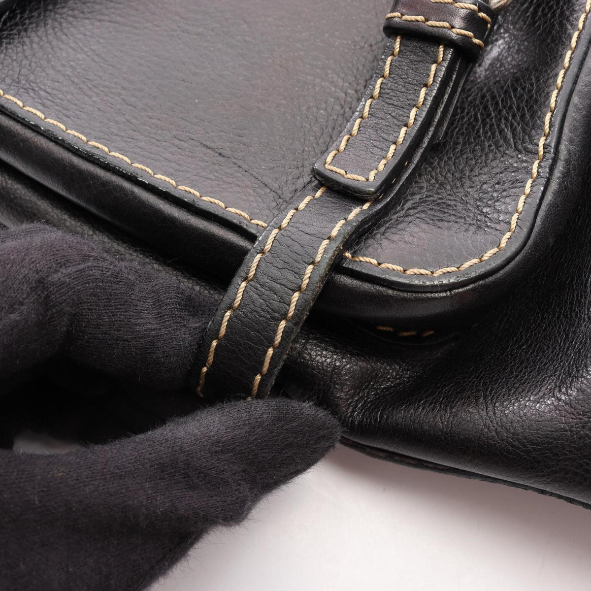 Chloé Black Leather Handbag (Pre-Owned)