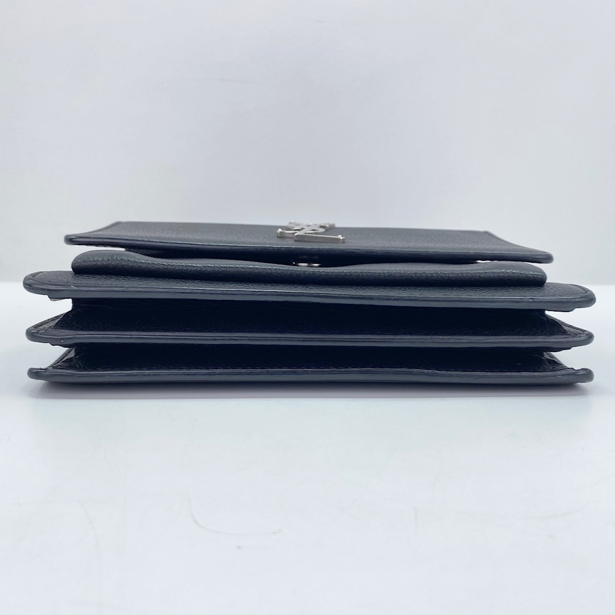 Yves Saint Laurent Black Shoulder Bag (Pre-Owned)