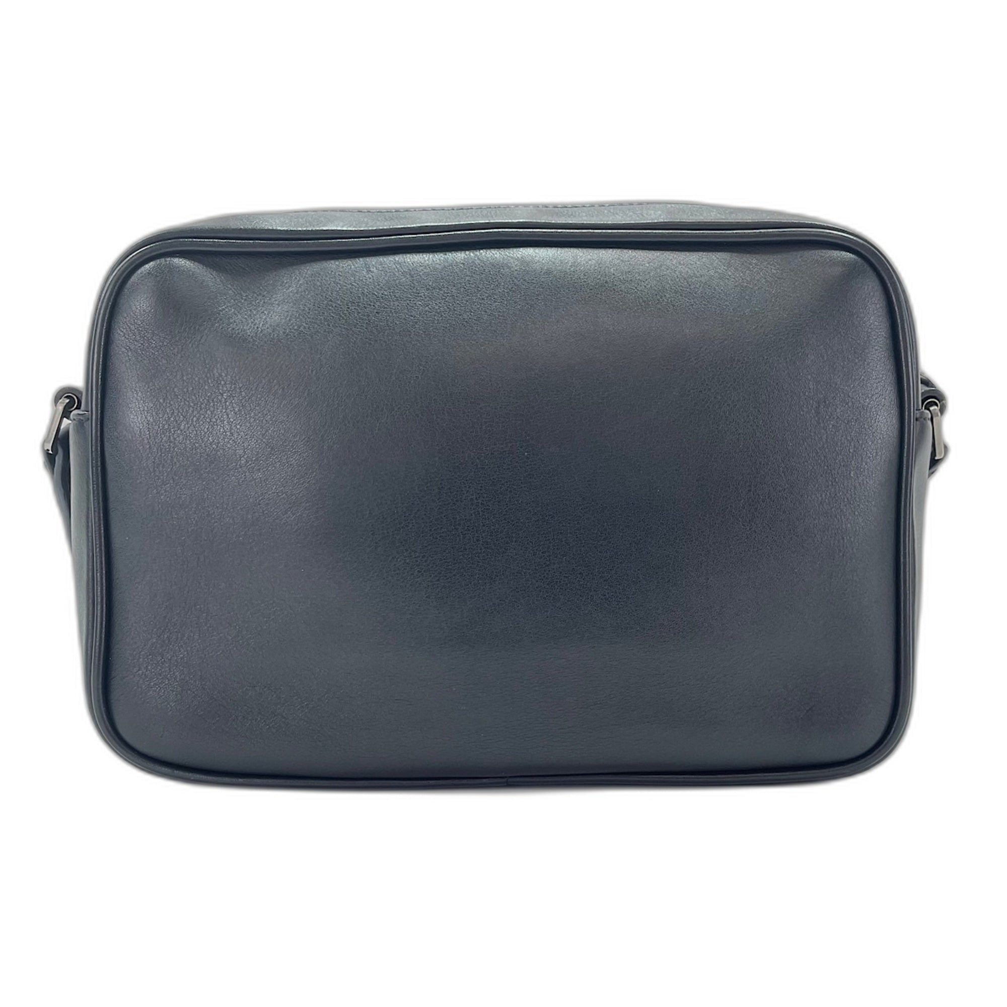 Yves Saint Laurent Black Shoulder Bag (Pre-Owned)
