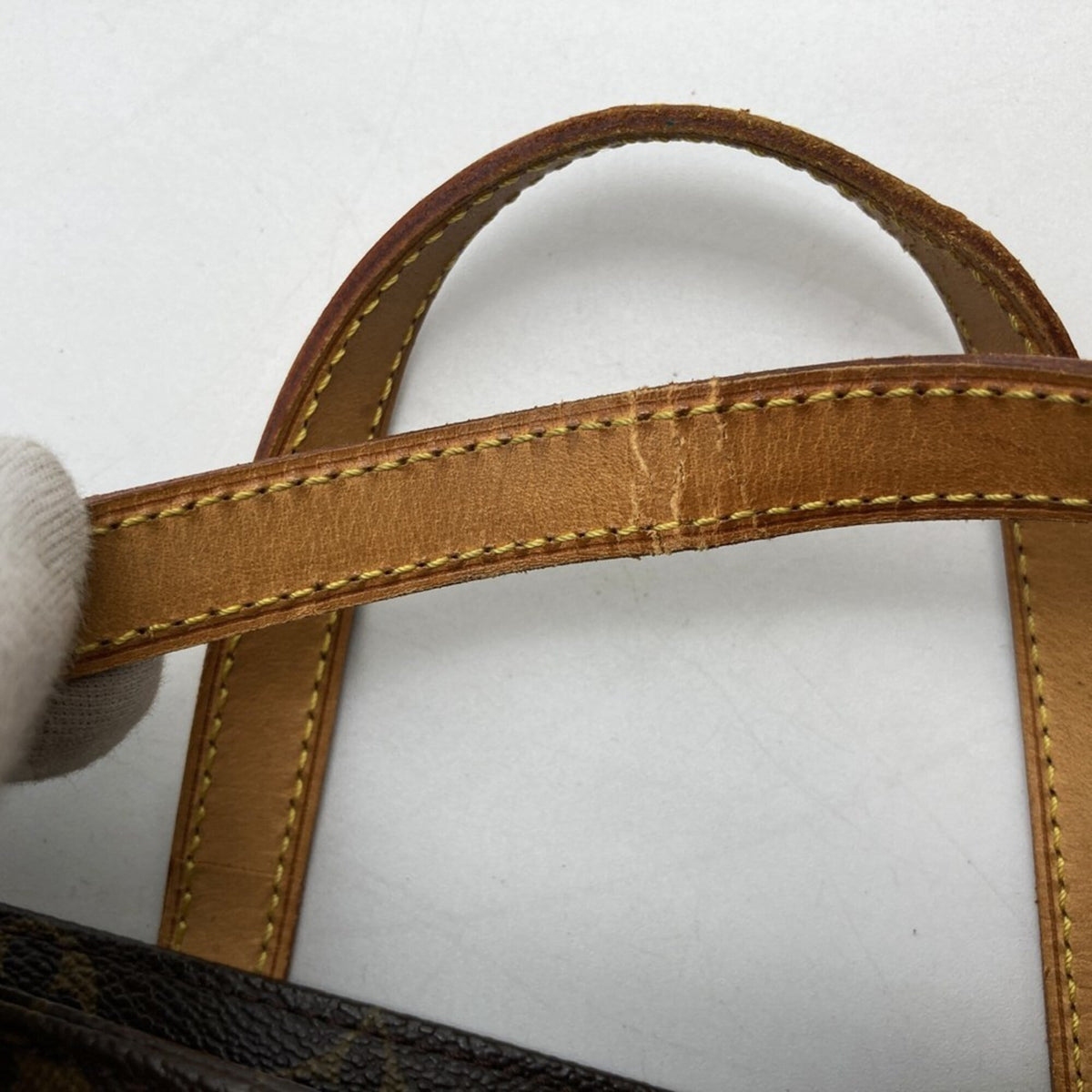 Louis Vuitton Brown Monogram Canvas Handbag (Pre-Owned)