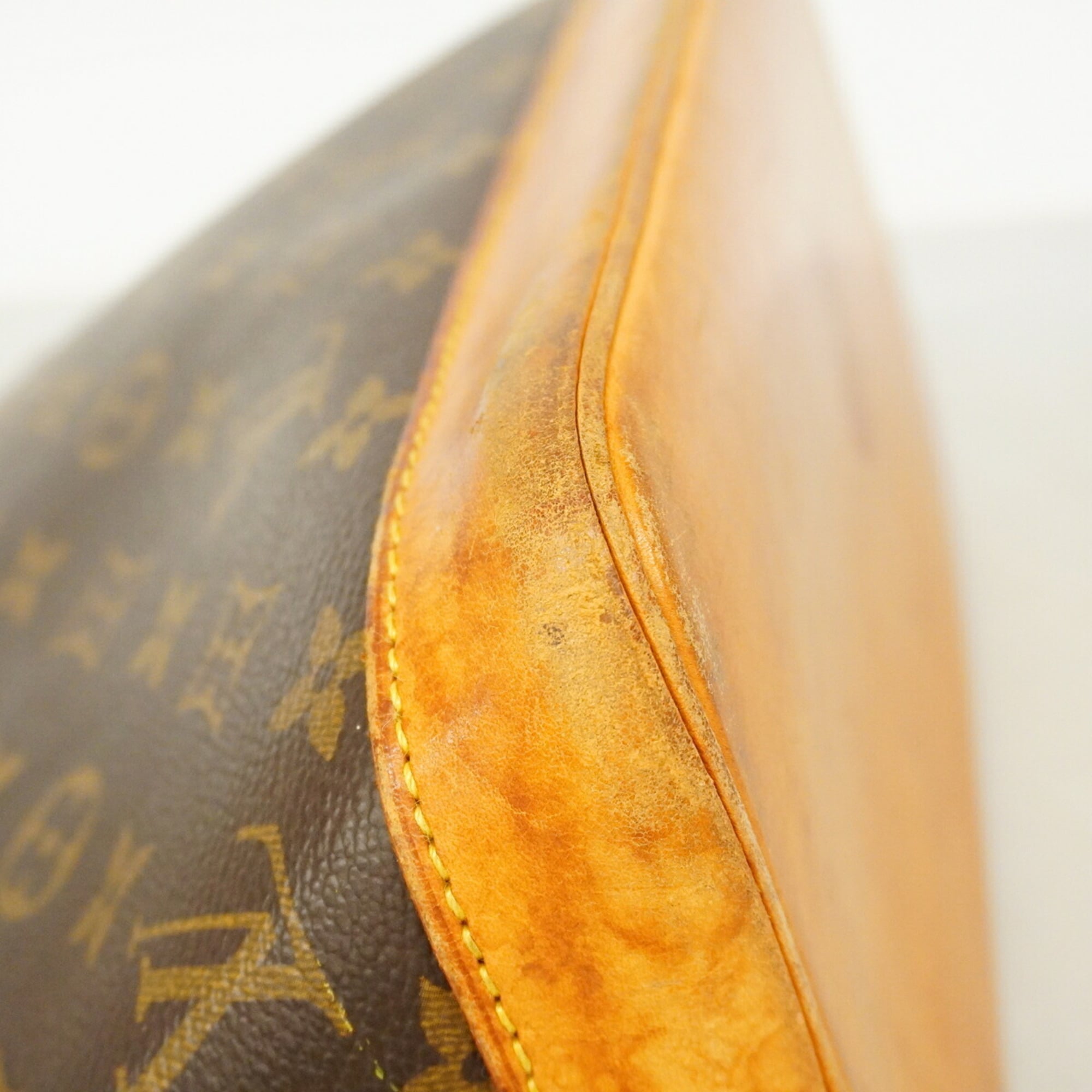 Louis Vuitton Brown Handbag (Pre-Owned)