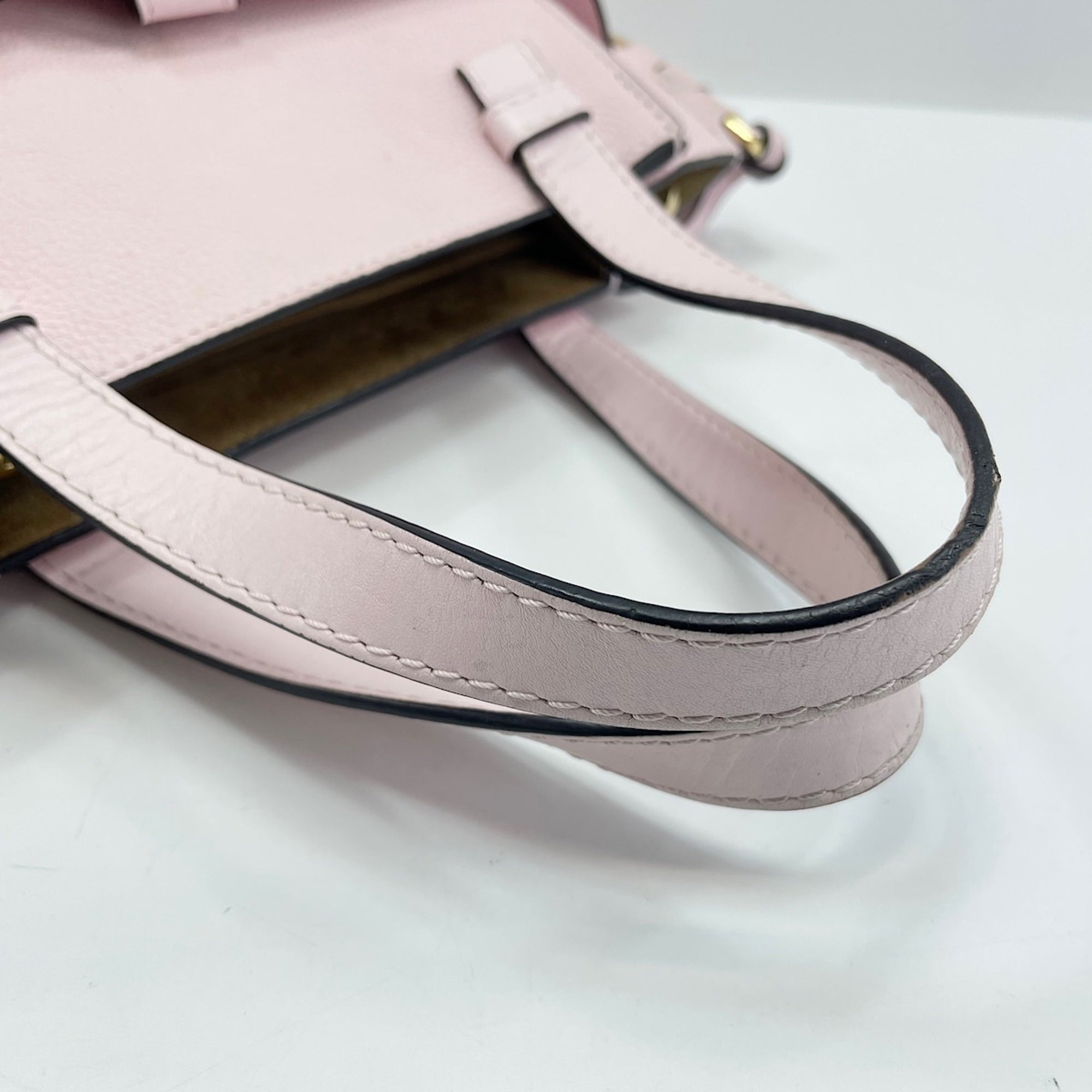 Loewe Pink Leather Handbag (Pre-Owned)