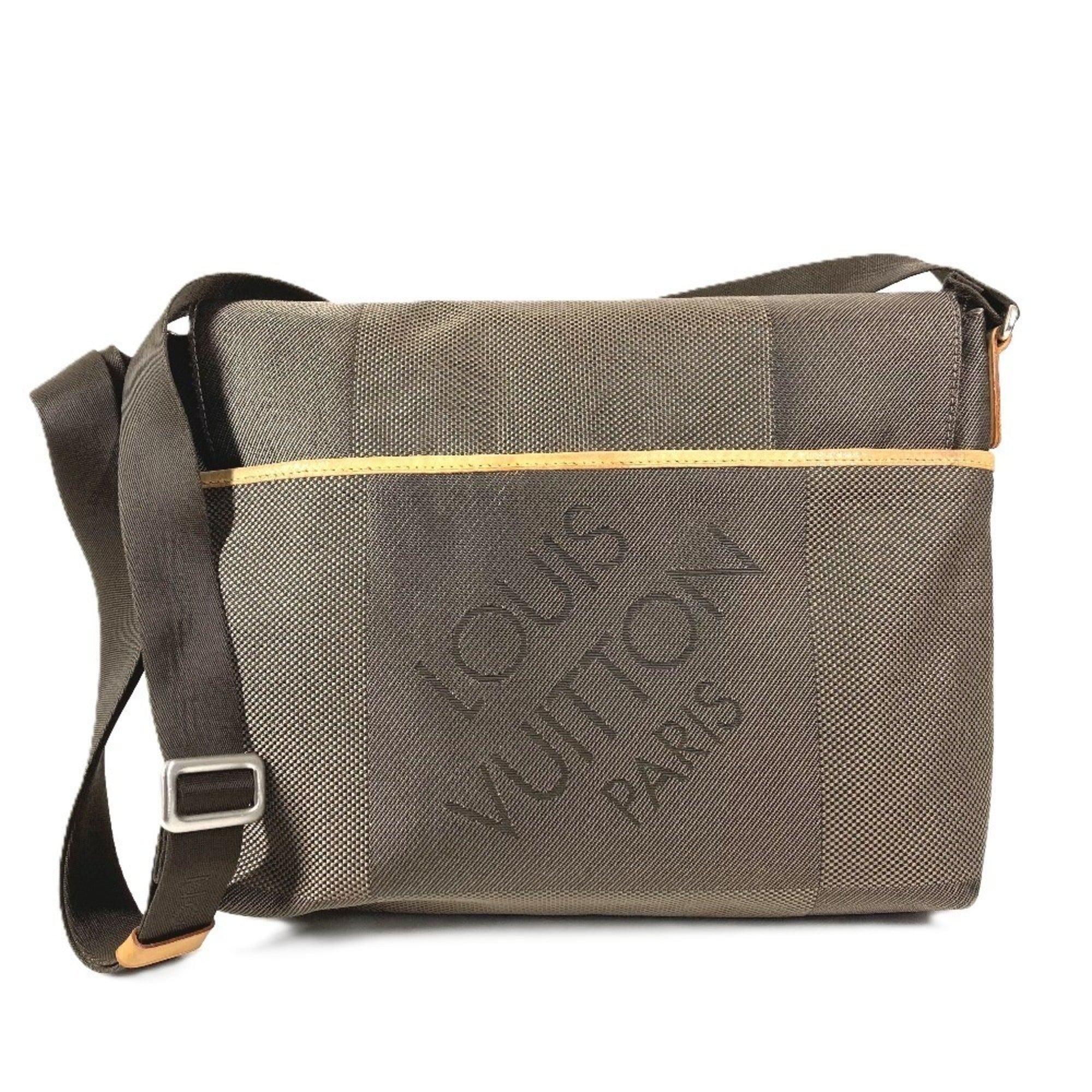 Louis Vuitton Khaki Damier Geant Messenger Bag Shoulder Bag (Pre-Owned)