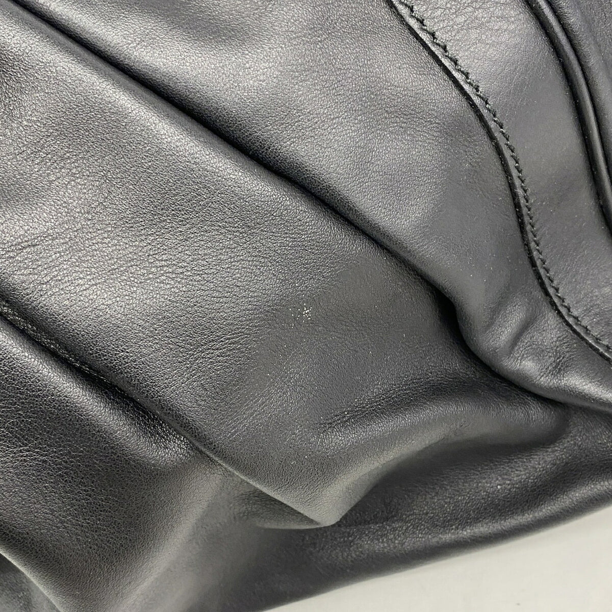 Salvatore Ferragamo Black Leather Tote Bag (Pre-Owned)