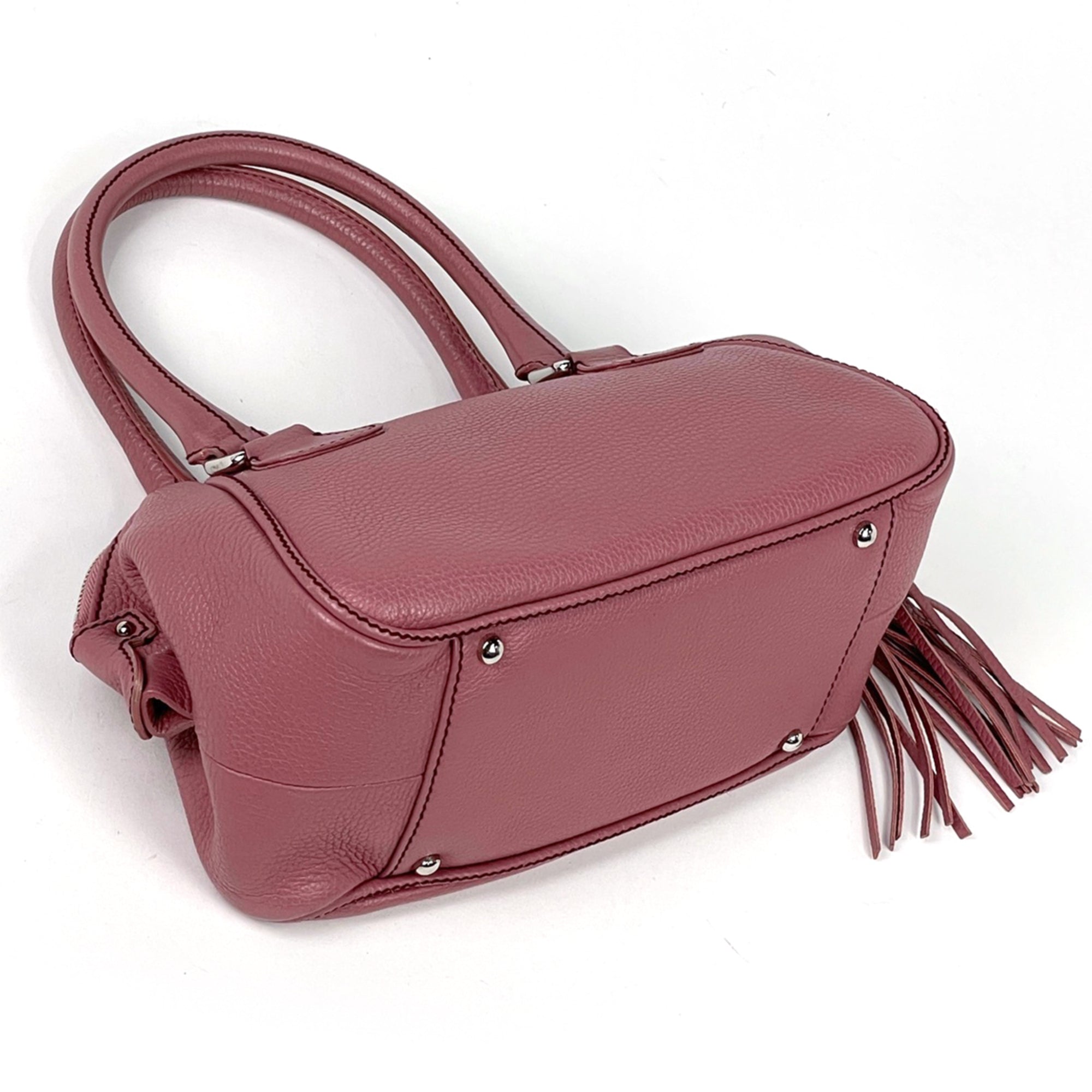 Chanel Pink Leather Handbag (Pre-Owned)