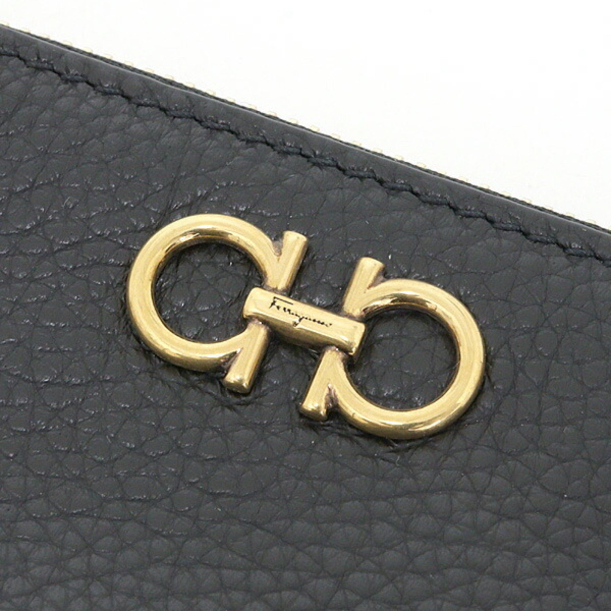 Salvatore Ferragamo Gancini Black Leather Coin Purse/Coin Case (Pre-Owned)