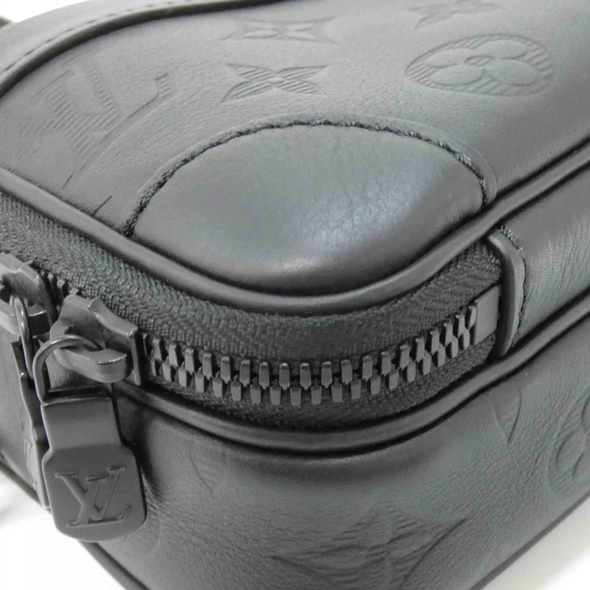 Louis Vuitton Black Leather Shoulder Bag (Pre-Owned)