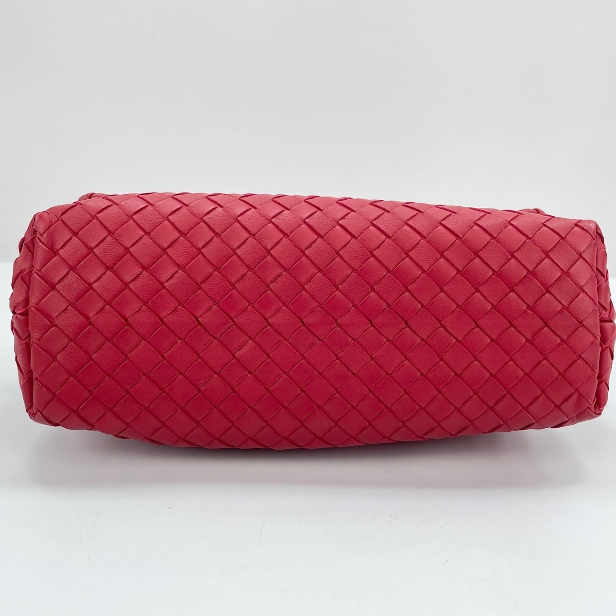 Bottega Veneta Red Color Intrecciato Shoulder Bag (Pre-Owned)
