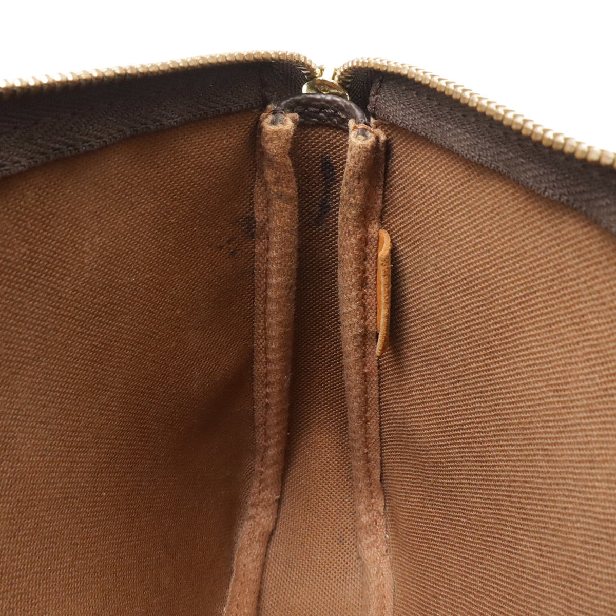 Louis Vuitton Monogram Brown Monogram Handbag Pochette (Pre-Owned)