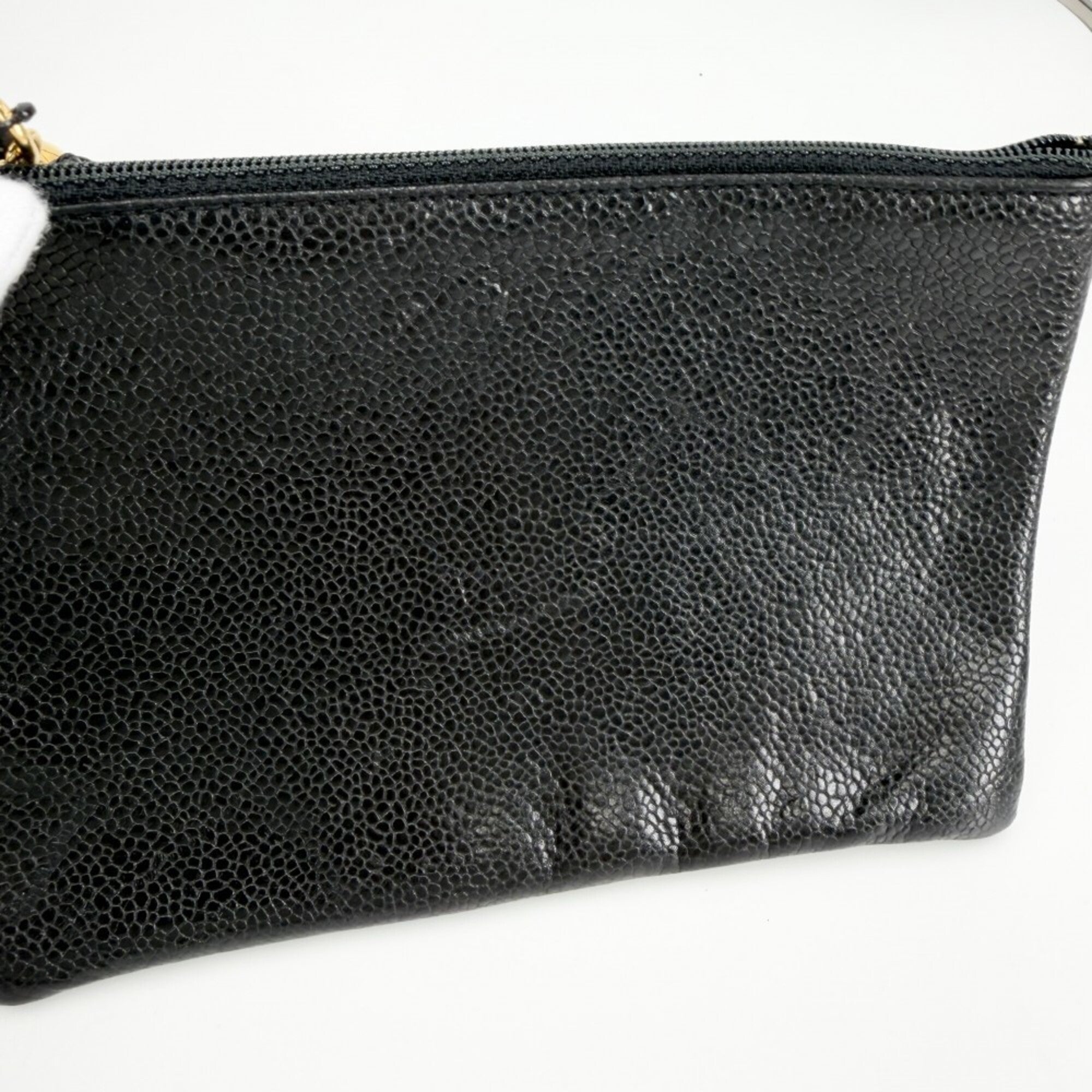 Chanel Black Grained Calfskin Handbag (Pre-Owned)