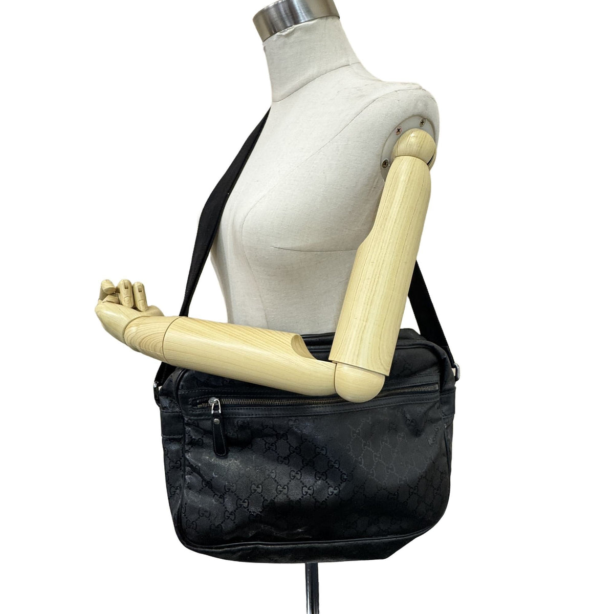 Gucci Gg Imprimé Black Pvc Shoulder Bag (Pre-Owned)