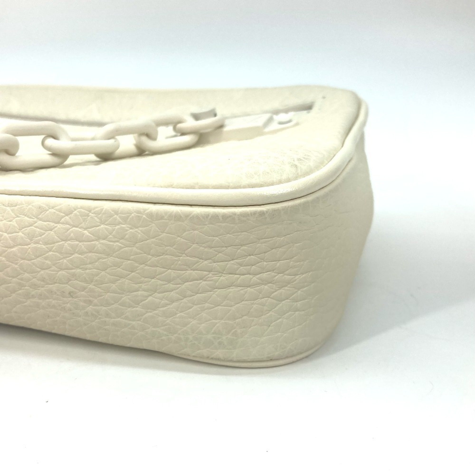 Louis Vuitton Monogram Empreinte White Monogram Empreinte Clutch Bag Pochette (Pre-Owned)