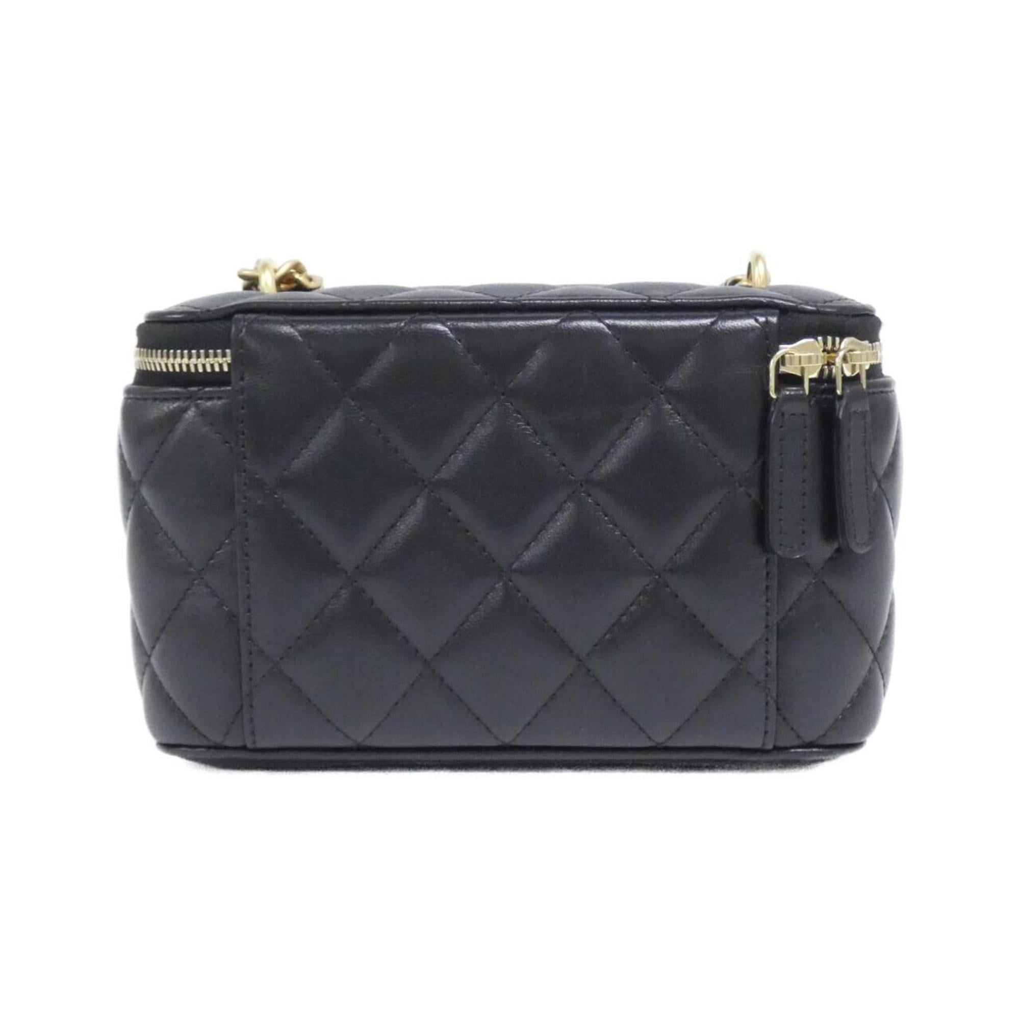 Chanel Black Leather Shoulder Bag (Pre-Owned)
