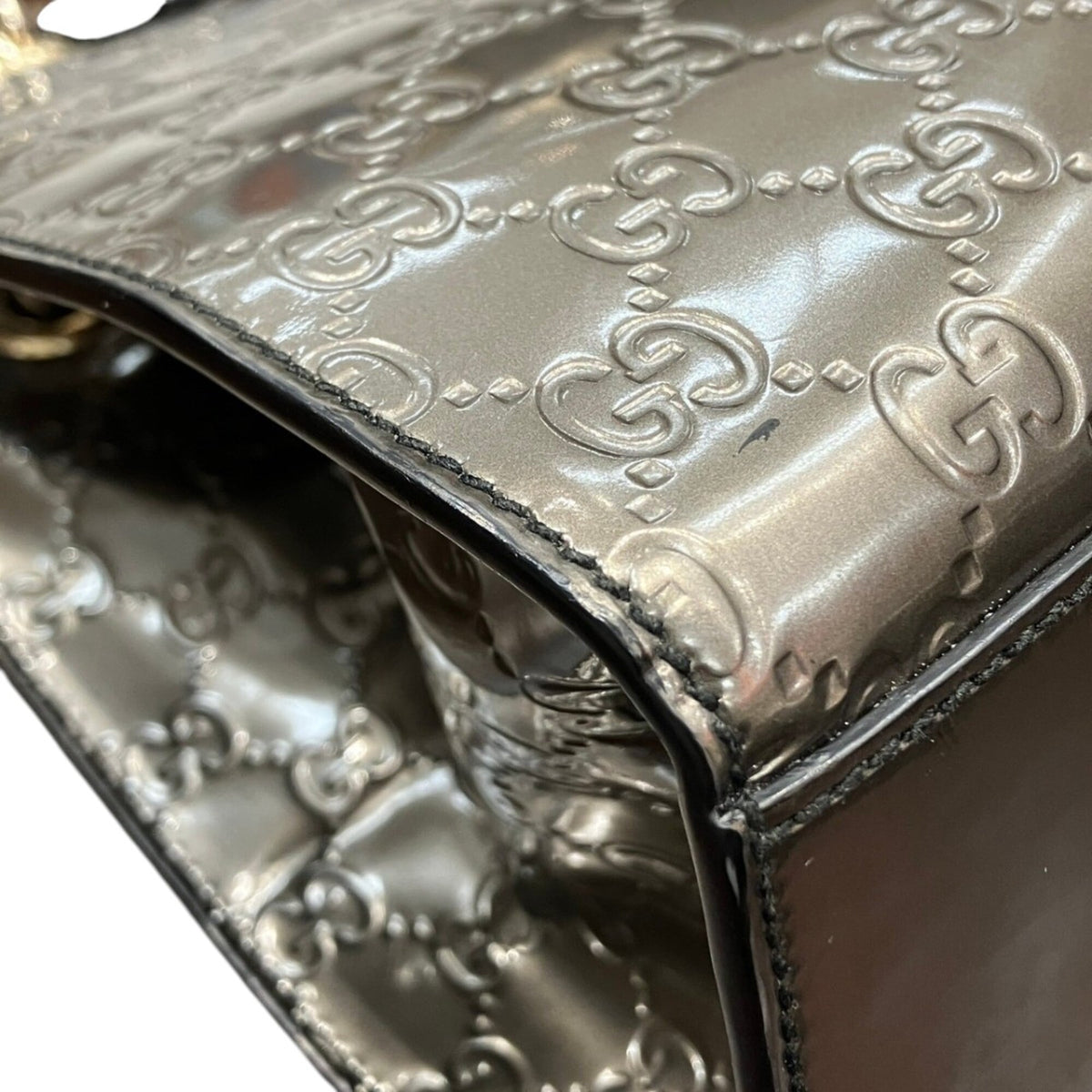 Gucci Gray Silver Leather Shoulder Bag (Pre-Owned)