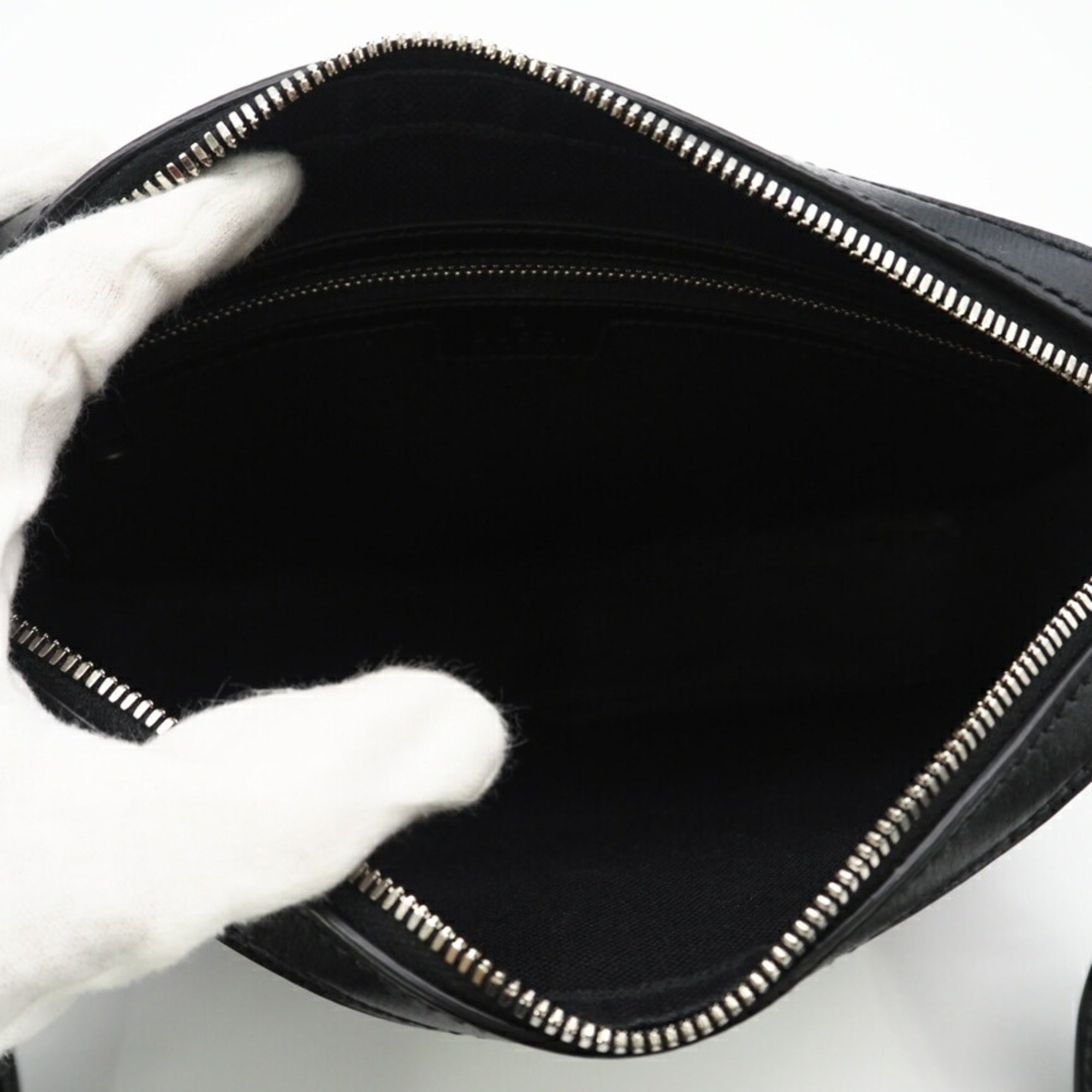 Gucci Black Gray Coated Canvas Shoulder Bag (Pre-Owned)